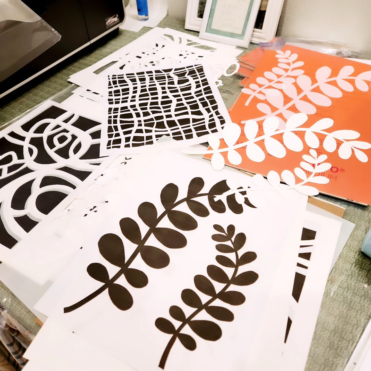 I'm doing a happy dance over here in my little art garden and checking off one of the big goals on my list. This weekend, I learned to use my new cutting machine to make my own stencils! 

I love using stencils with the Gelli Plate, and if you've eve
