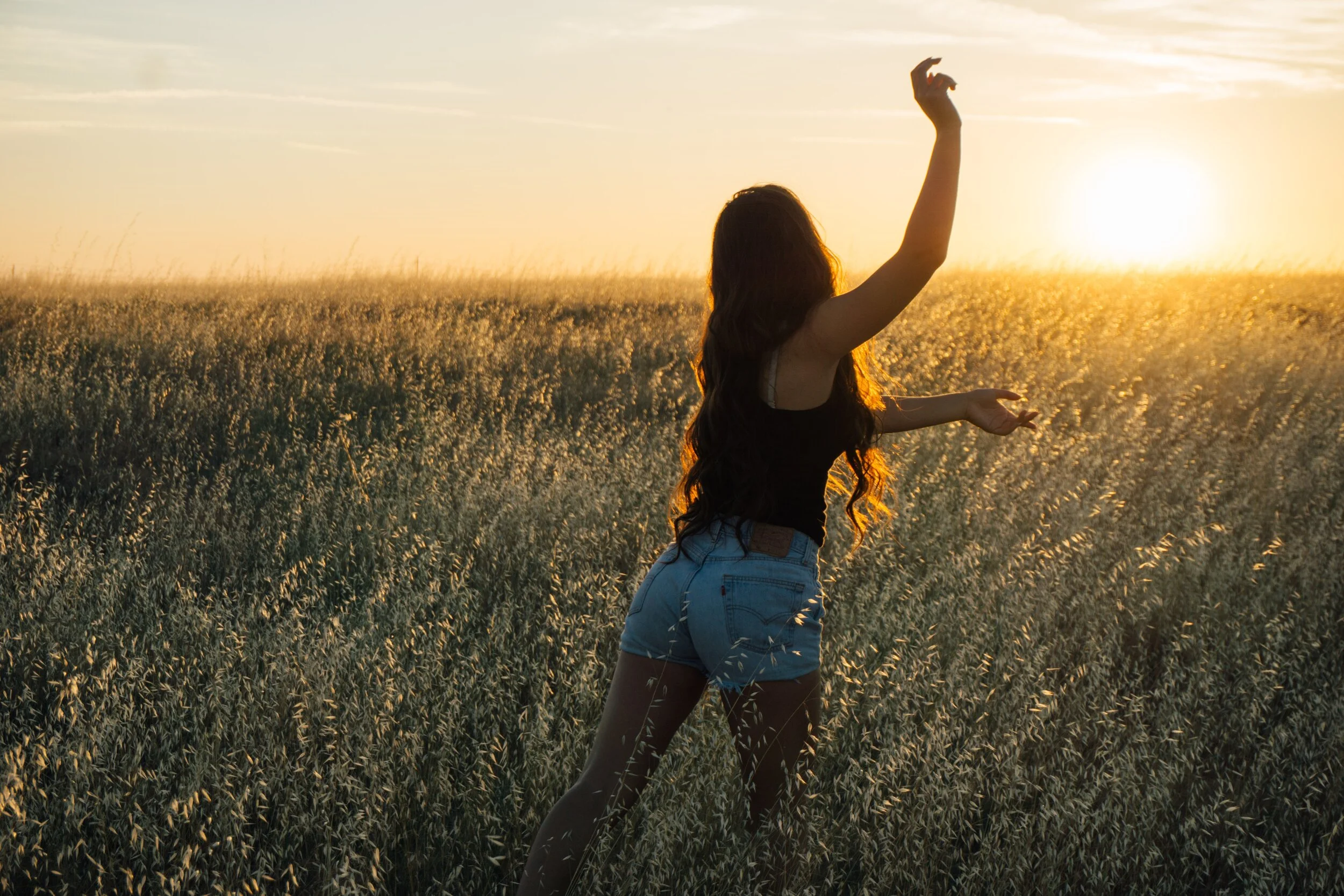 Tai Chi: What It Is &amp; the Health Benefits of Doing It