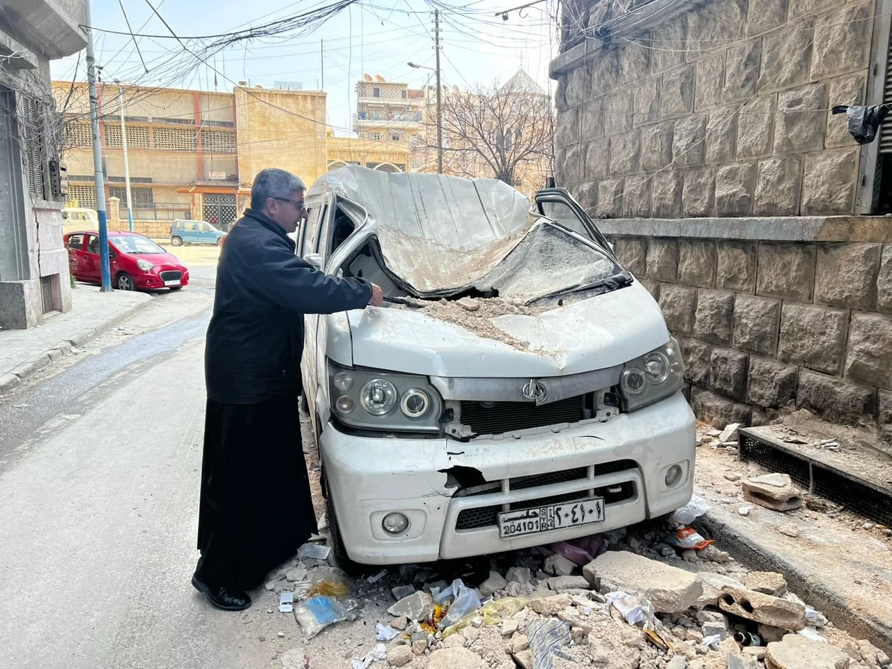 A new car for Father Hugo in Syria