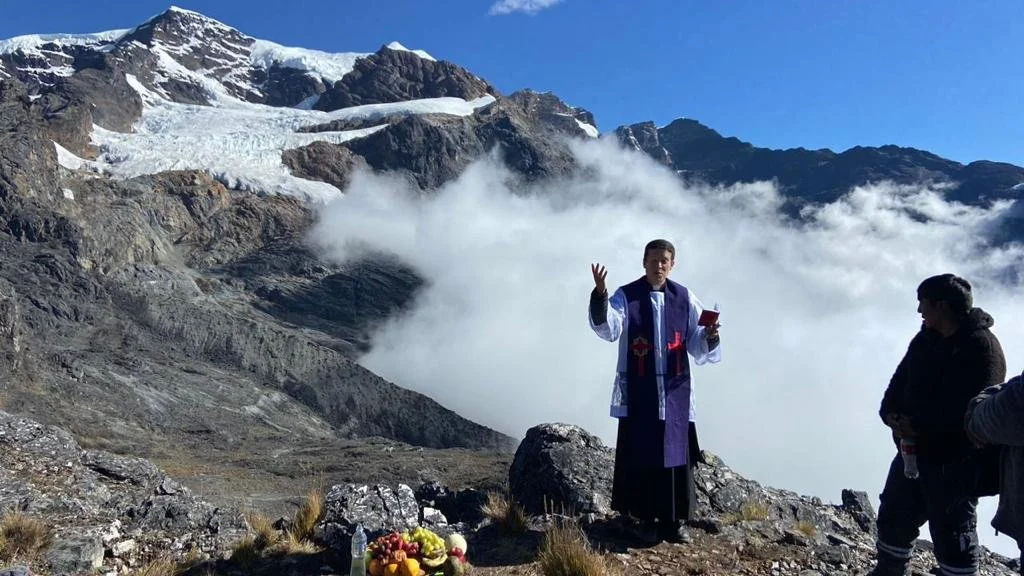 ACN Supporting the Church High in the Andes