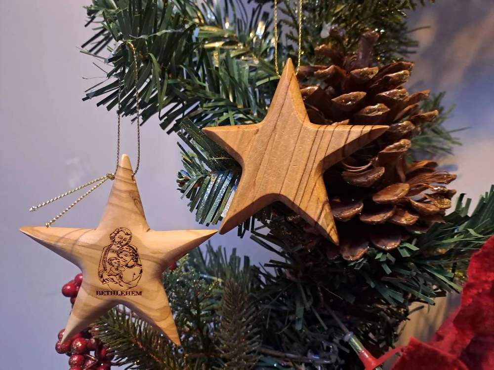 olive-wood-star-decorations-pair.jpg