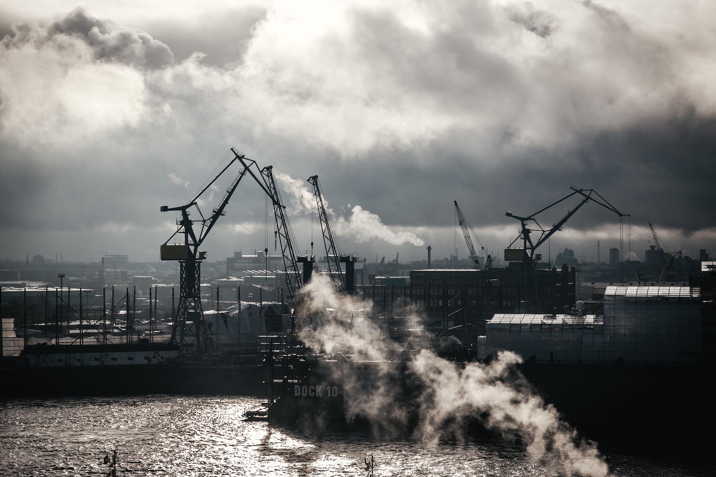 StefanTrocha-Hafen-L1030254.jpg
