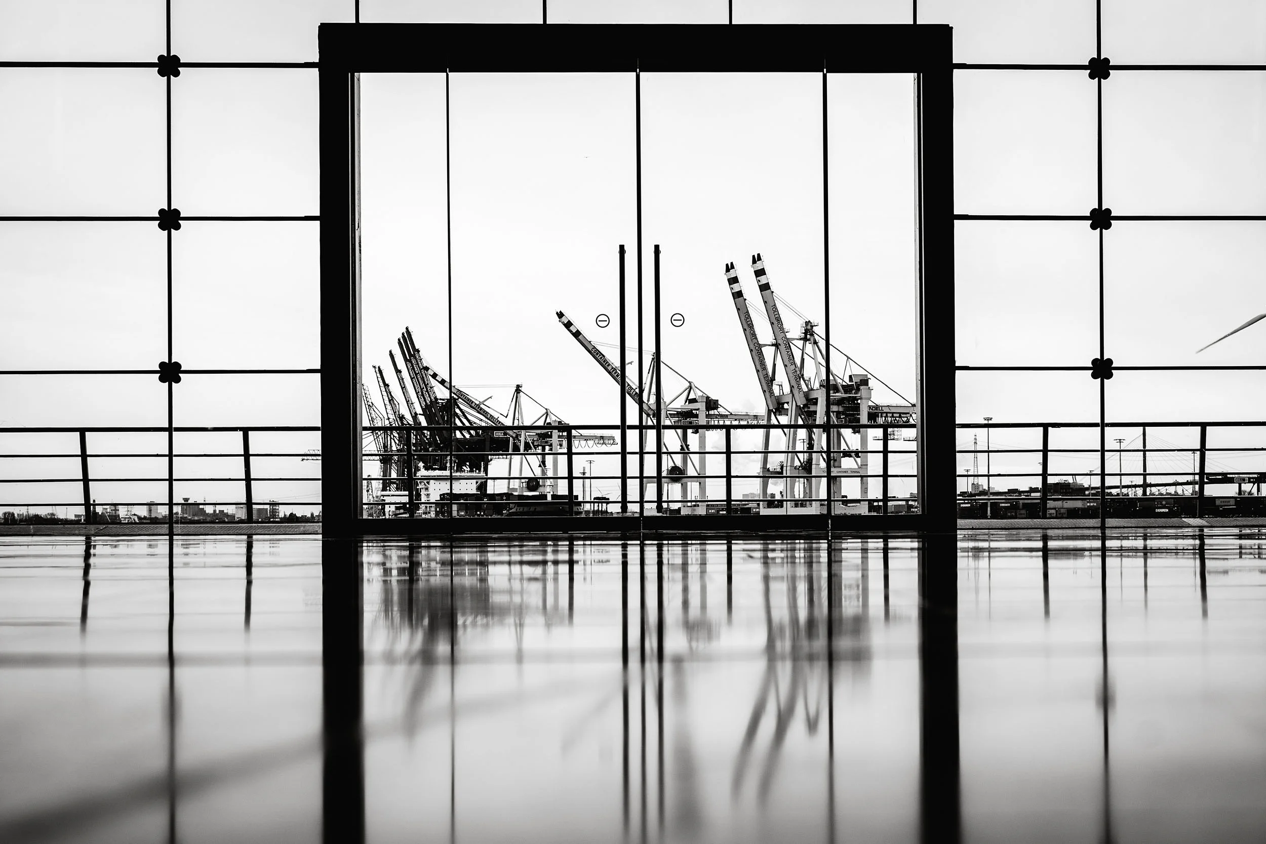 StefanTrocha-Hafen-L1000036.jpg