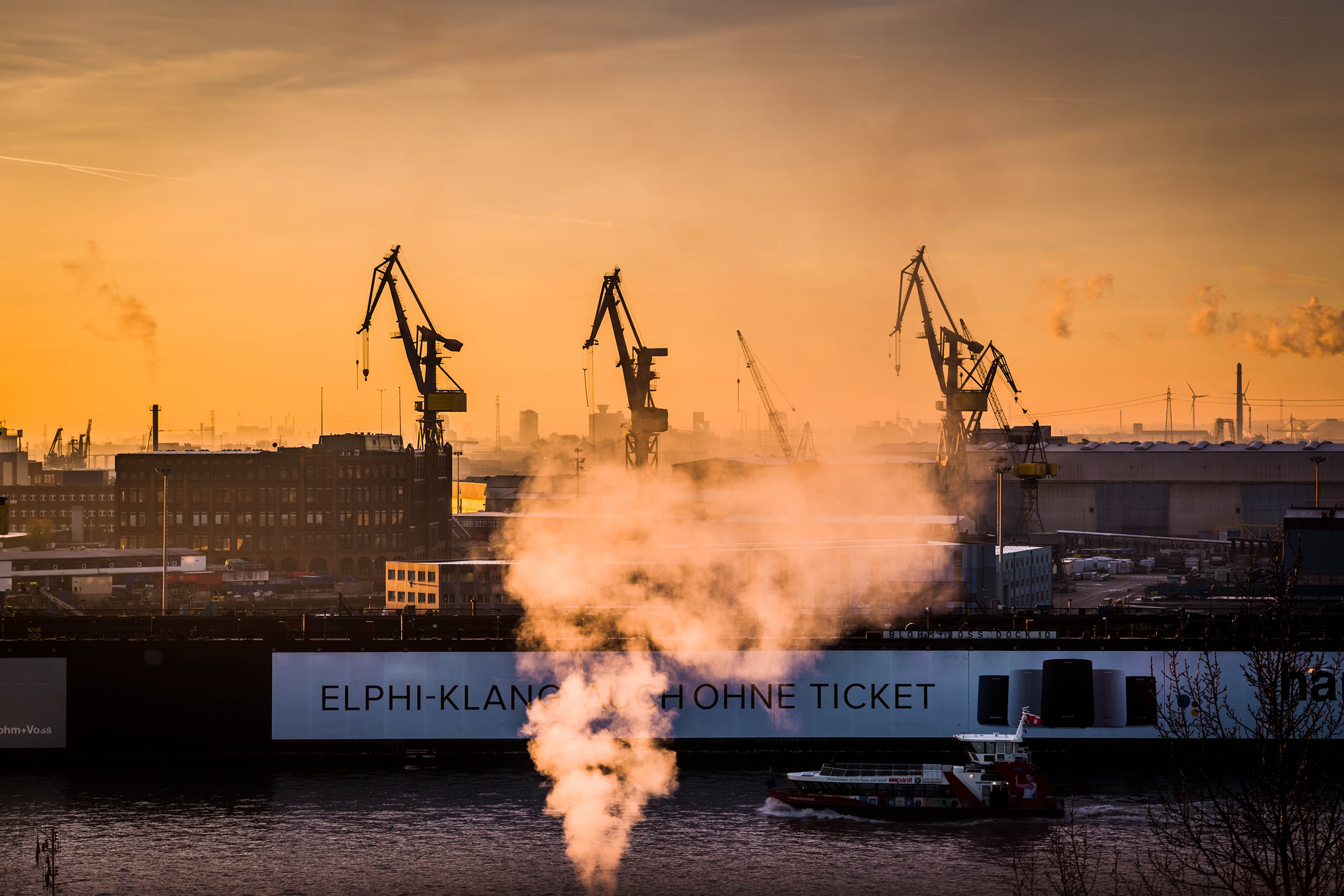 StefanTrocha-Hafen-L1000789.jpg