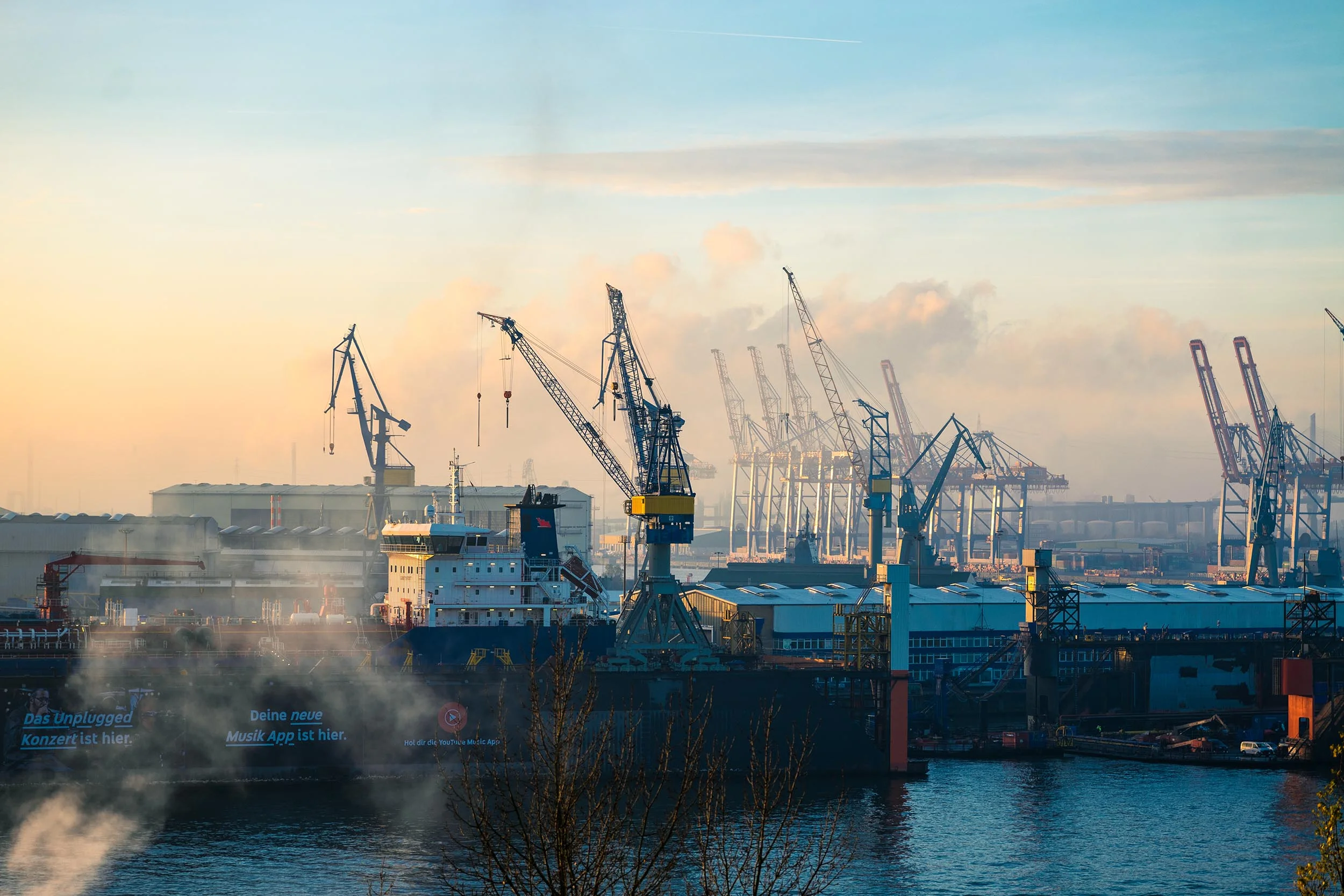 StefanTrocha-Hafen-L1000606.jpg