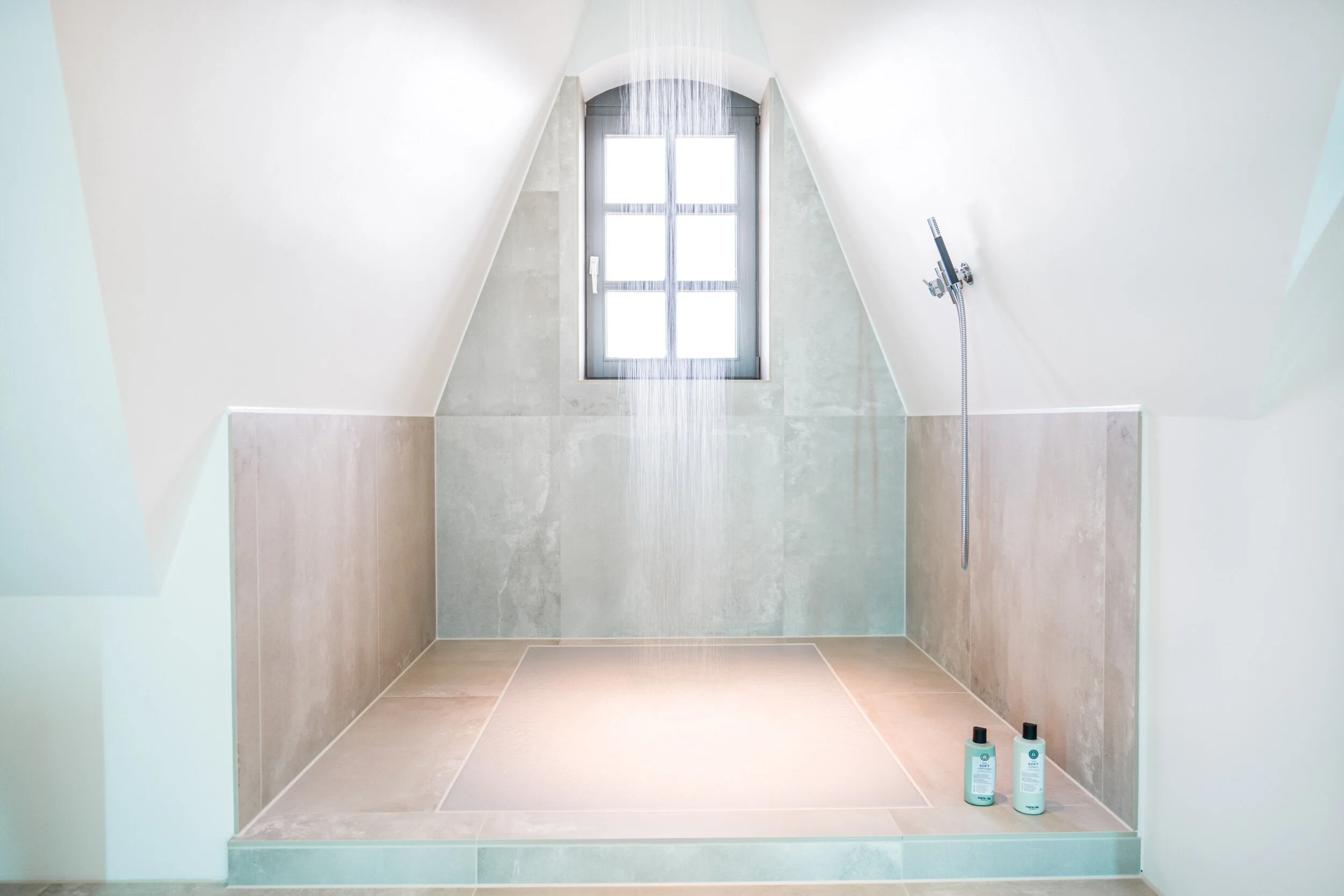 StefanTrochaPhotography-FuncHenstedtUlzburg-L1100449-compressed.jpg