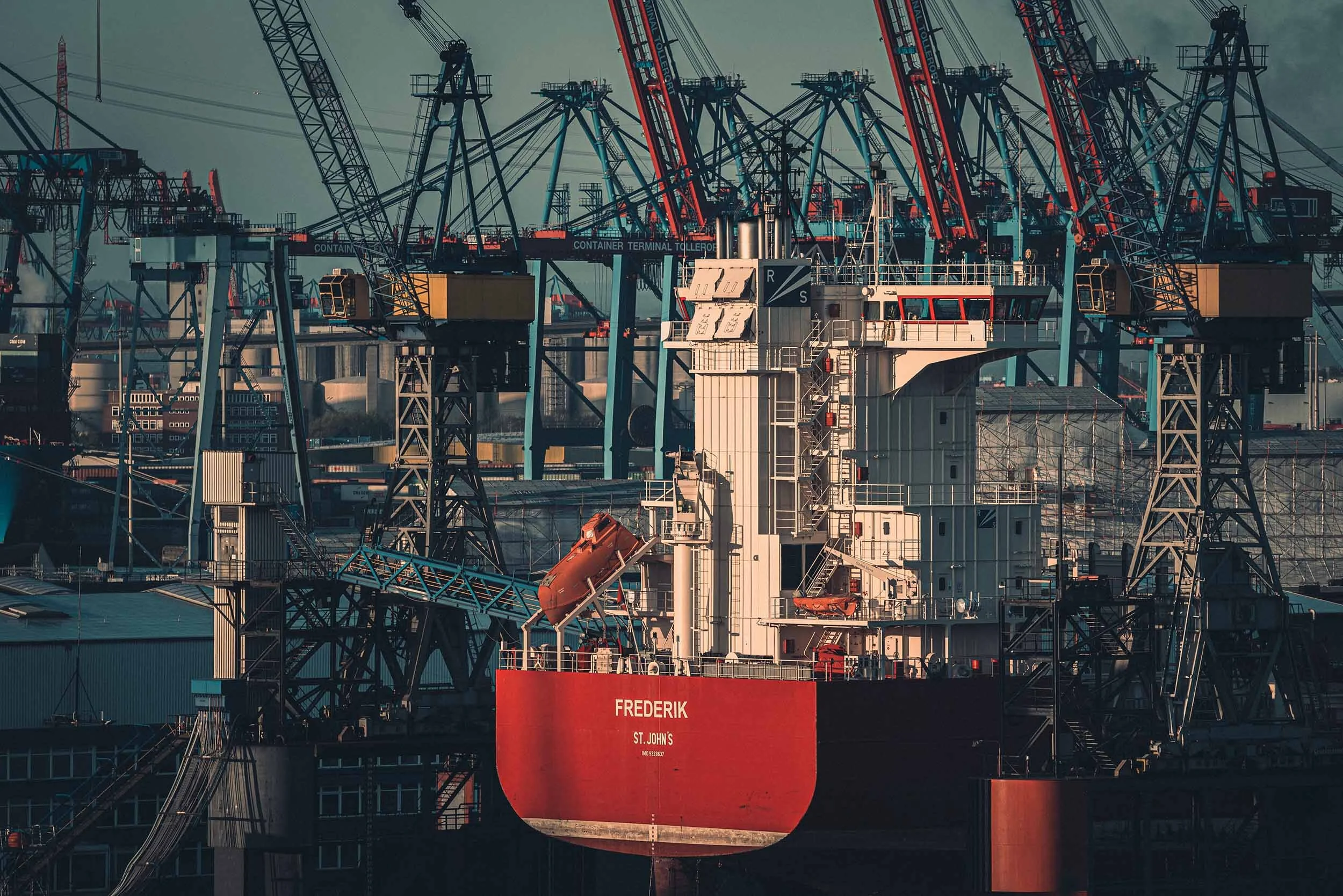 StefanTrochaPhotography-Hafen-L1130390-copmpressed.jpg