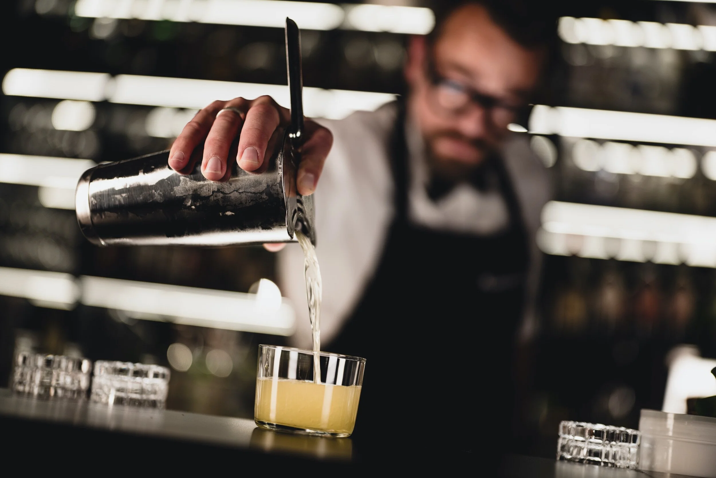 StefanTrochaPhotography-FatFritz-DrinksMixen-L1140626-compressed.jpg
