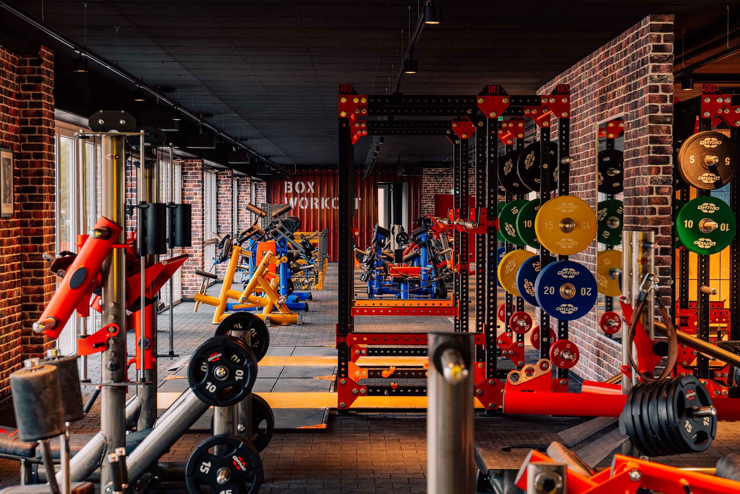 StefanTrochaPhotography-GoldsGym-Krefeld-Leershooting-FinalerLook-L1110169-compressed.jpg
