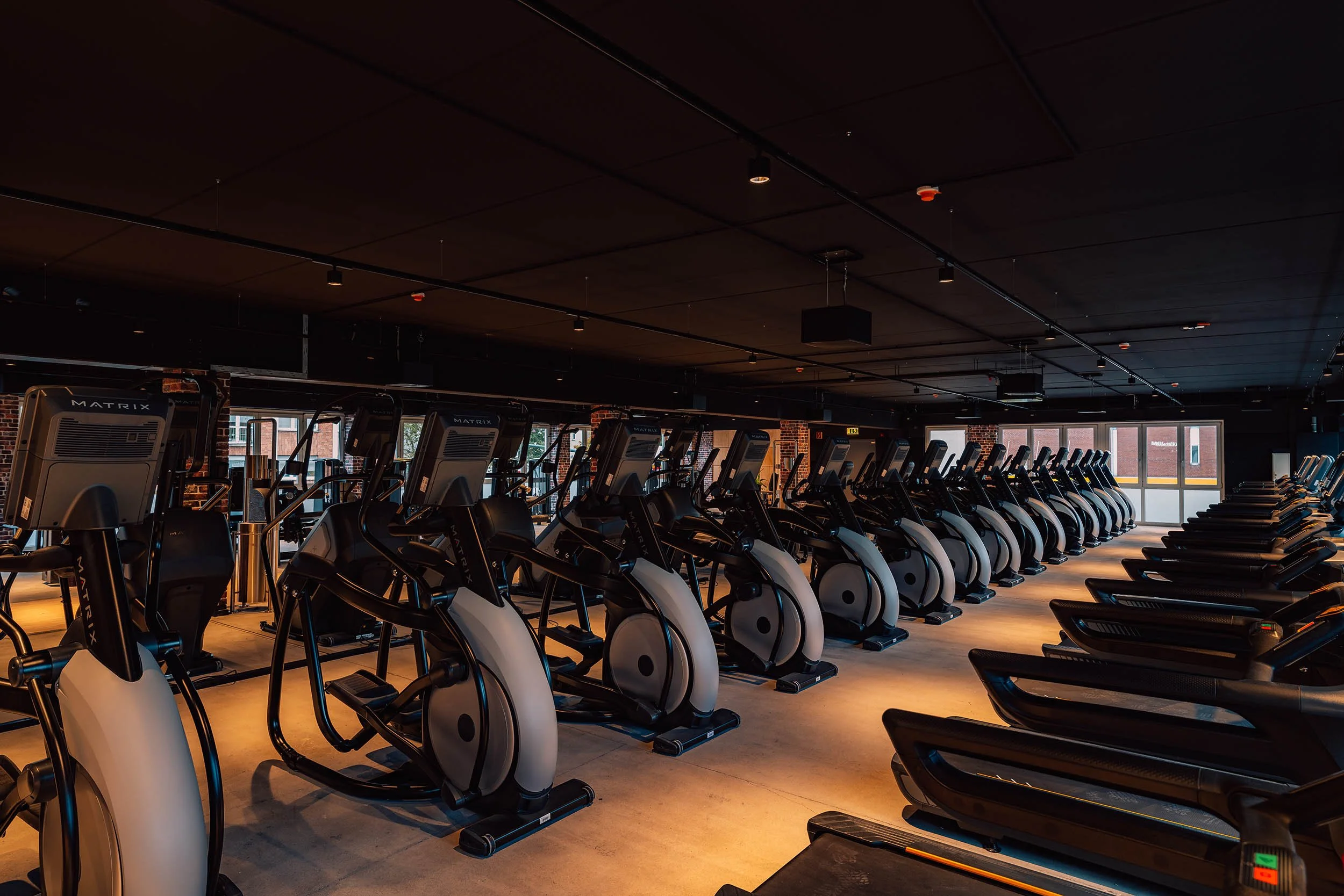 StefanTrochaPhotography-GoldsGym-Krefeld-Leershooting-FinalerLook-L1110464-compressed.jpg