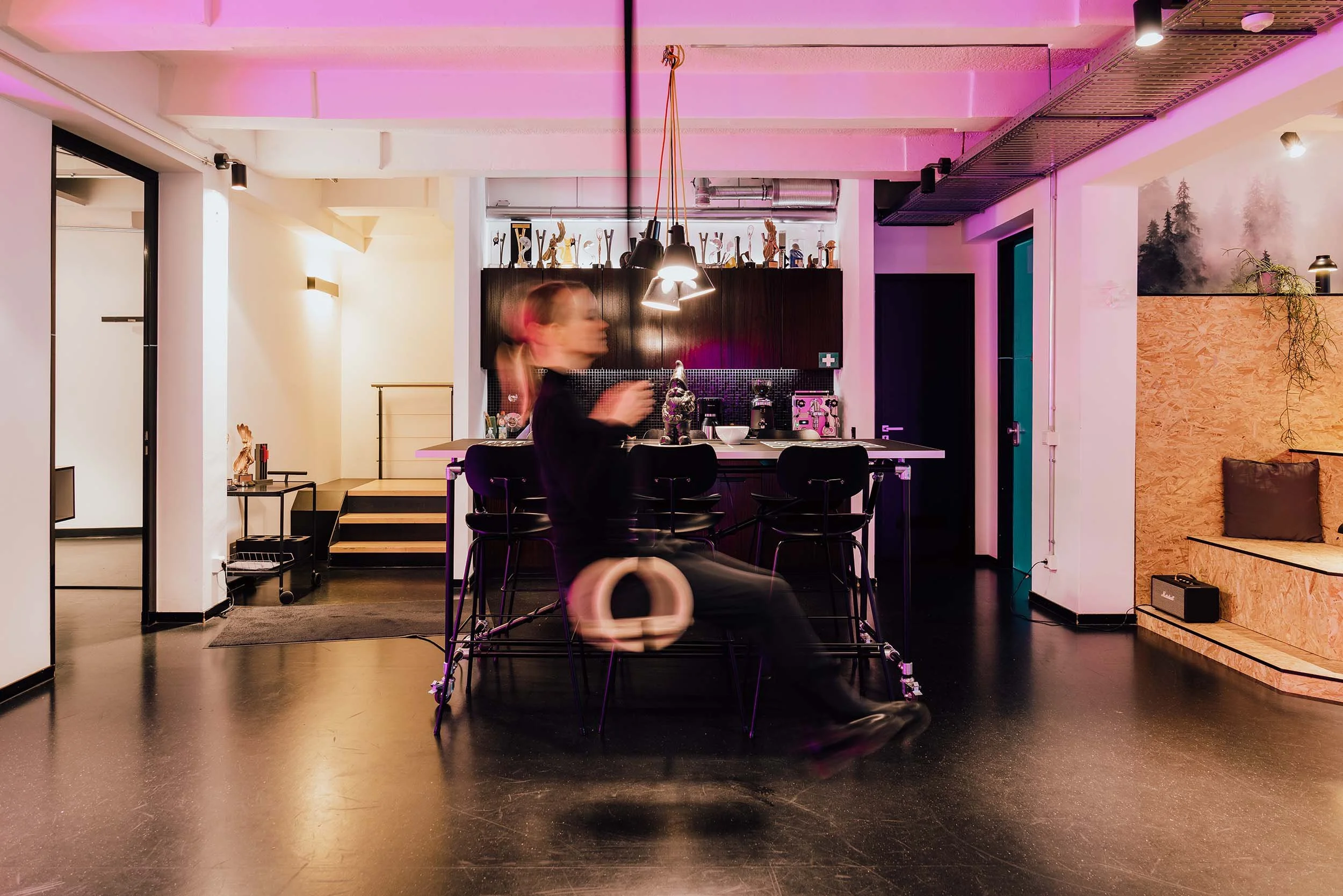 StefanTrochaPhotography-GrabarzXCT-Office-L1160424-compressed.jpg
