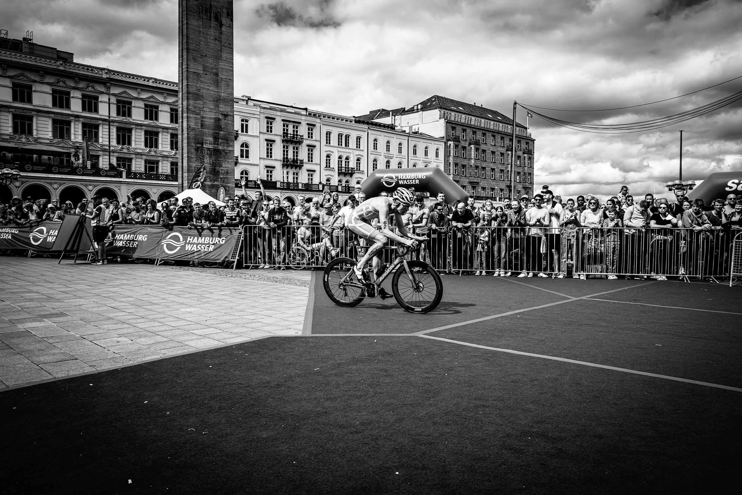 StefanTrochaPhotography-ITUWorldTriathlonHamburg-L1000674-2compresed.jpg