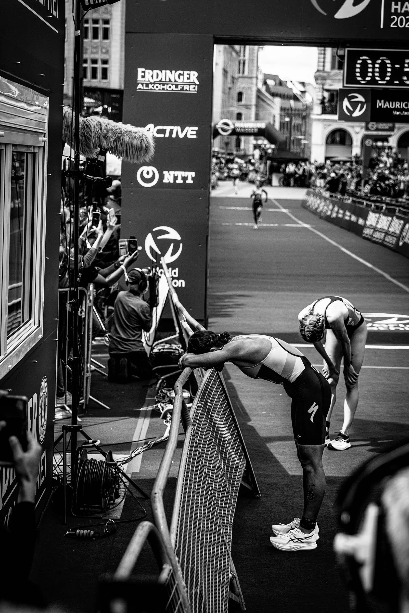 StefanTrochaPhotography-ITUWorldTriathlonHamburg-L1030509-2compresed.jpg
