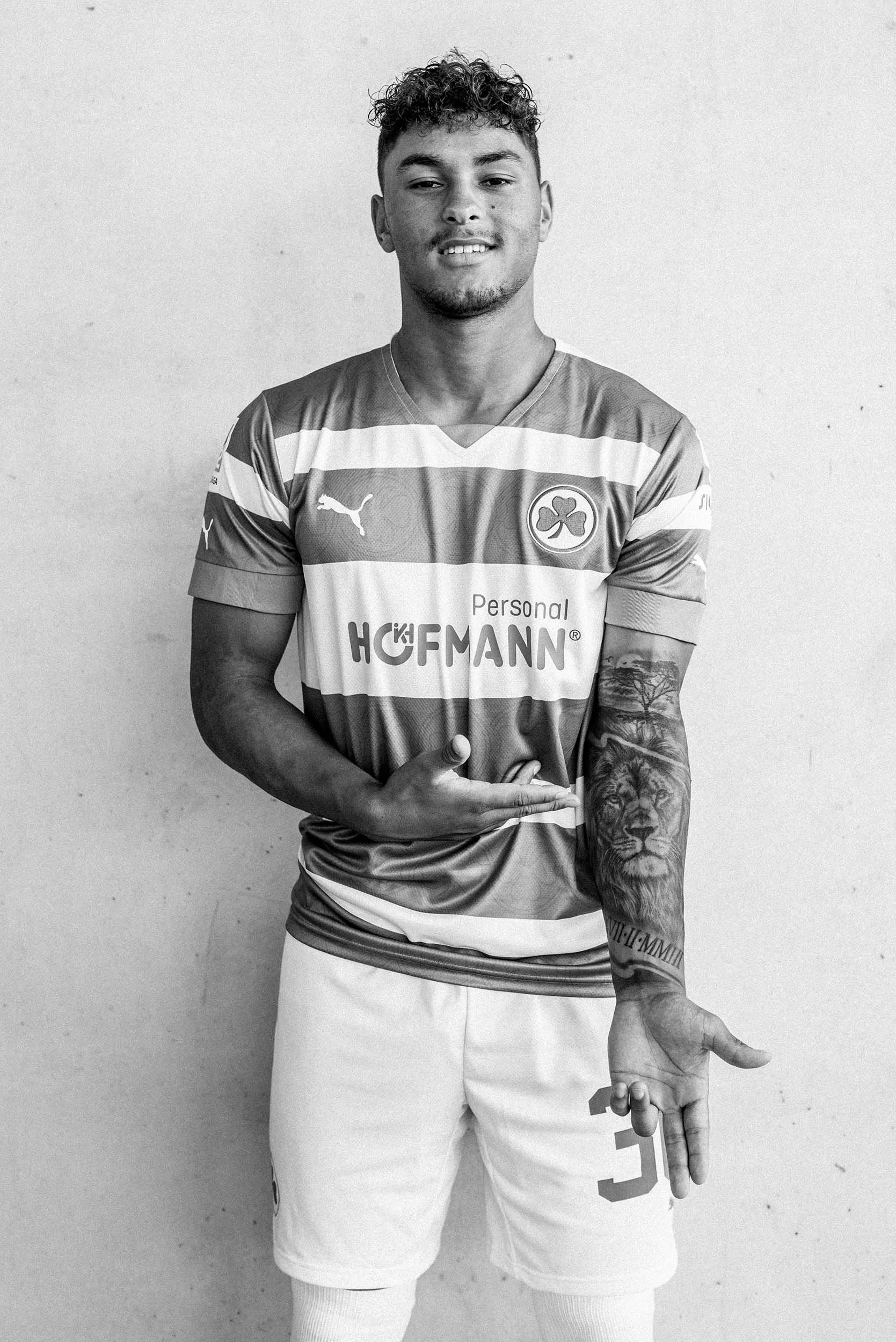 StefanTrochaPhotography-SpVggGreutherFuerth-MediaDay-L1010672-compressed.jpg
