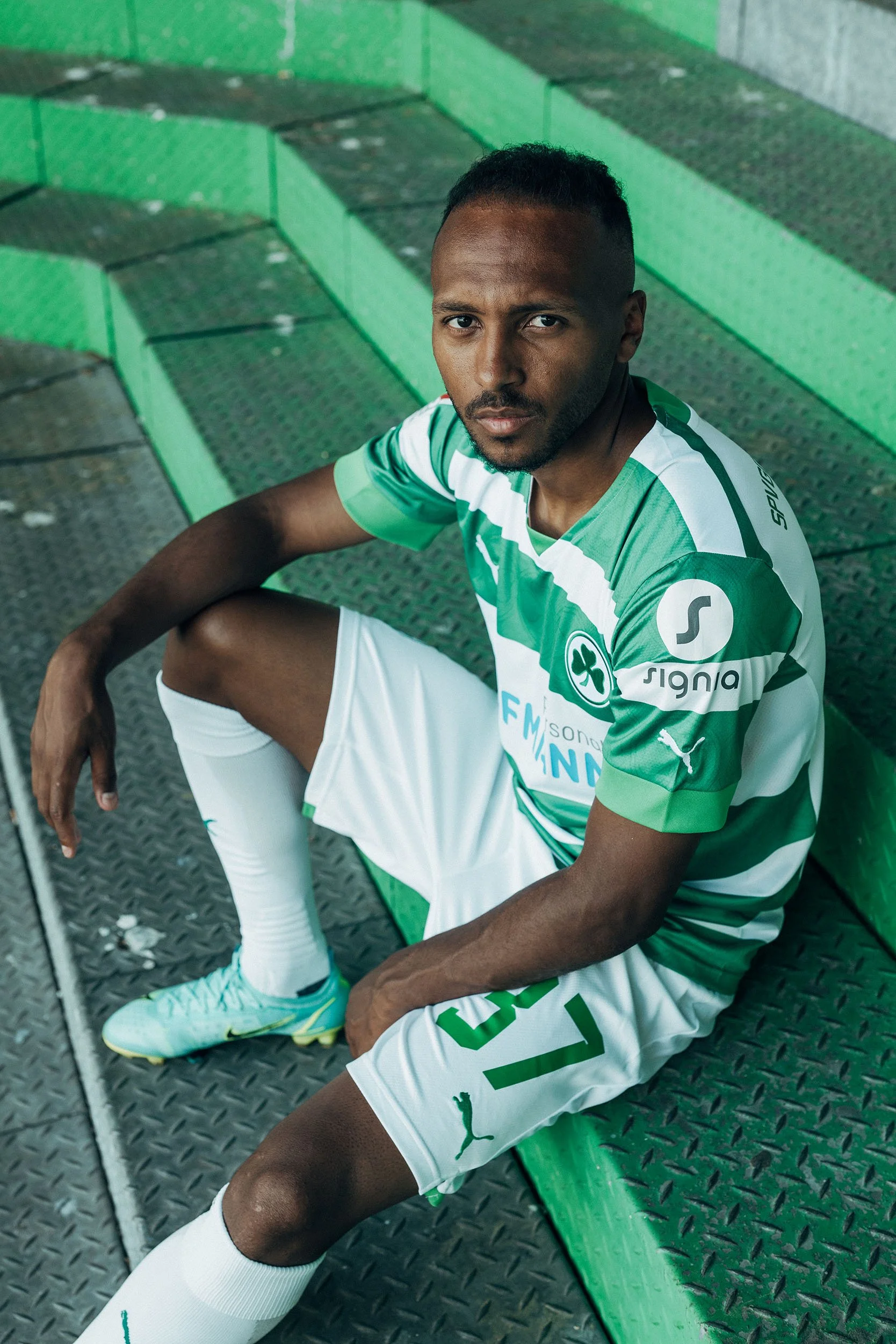 StefanTrochaPhotography-SpVggGreutherFuerth-MediaDay-L1010212-compressed.jpg