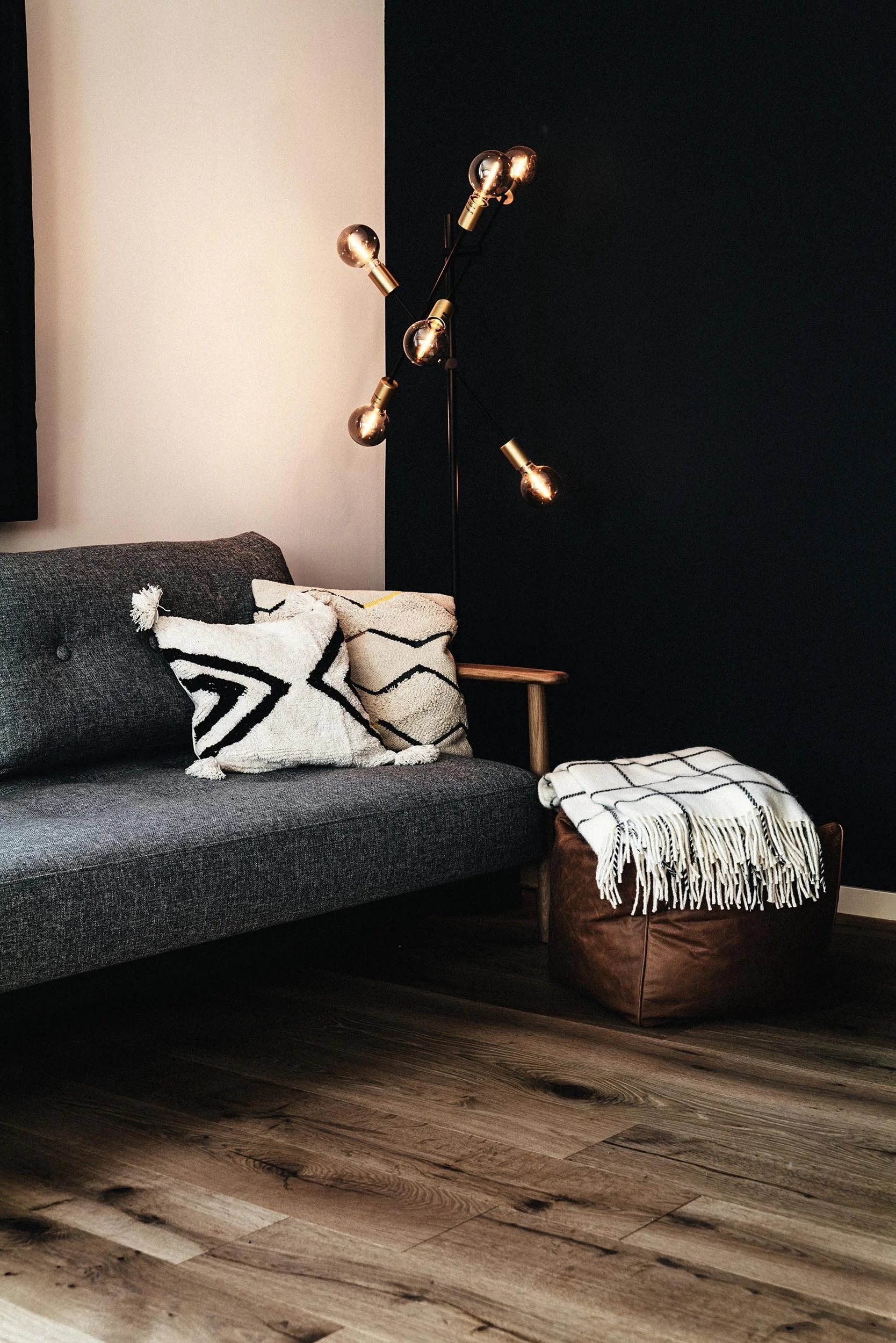 StefanTrochaPhotography-DasTimmann-Zimmer1-L1090981-compressed.jpg
