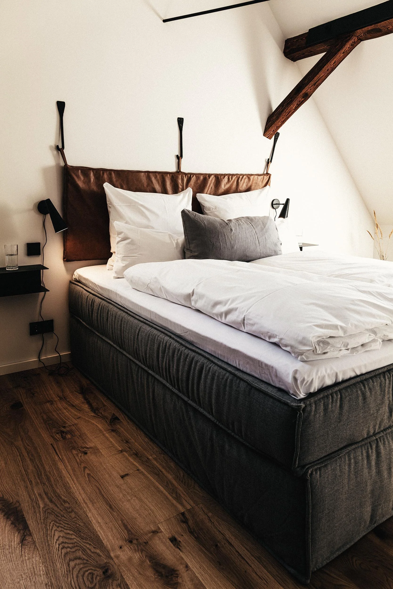 StefanTrochaPhotography-DasTimmann-Zimmer2-L1100516-compressed.jpg