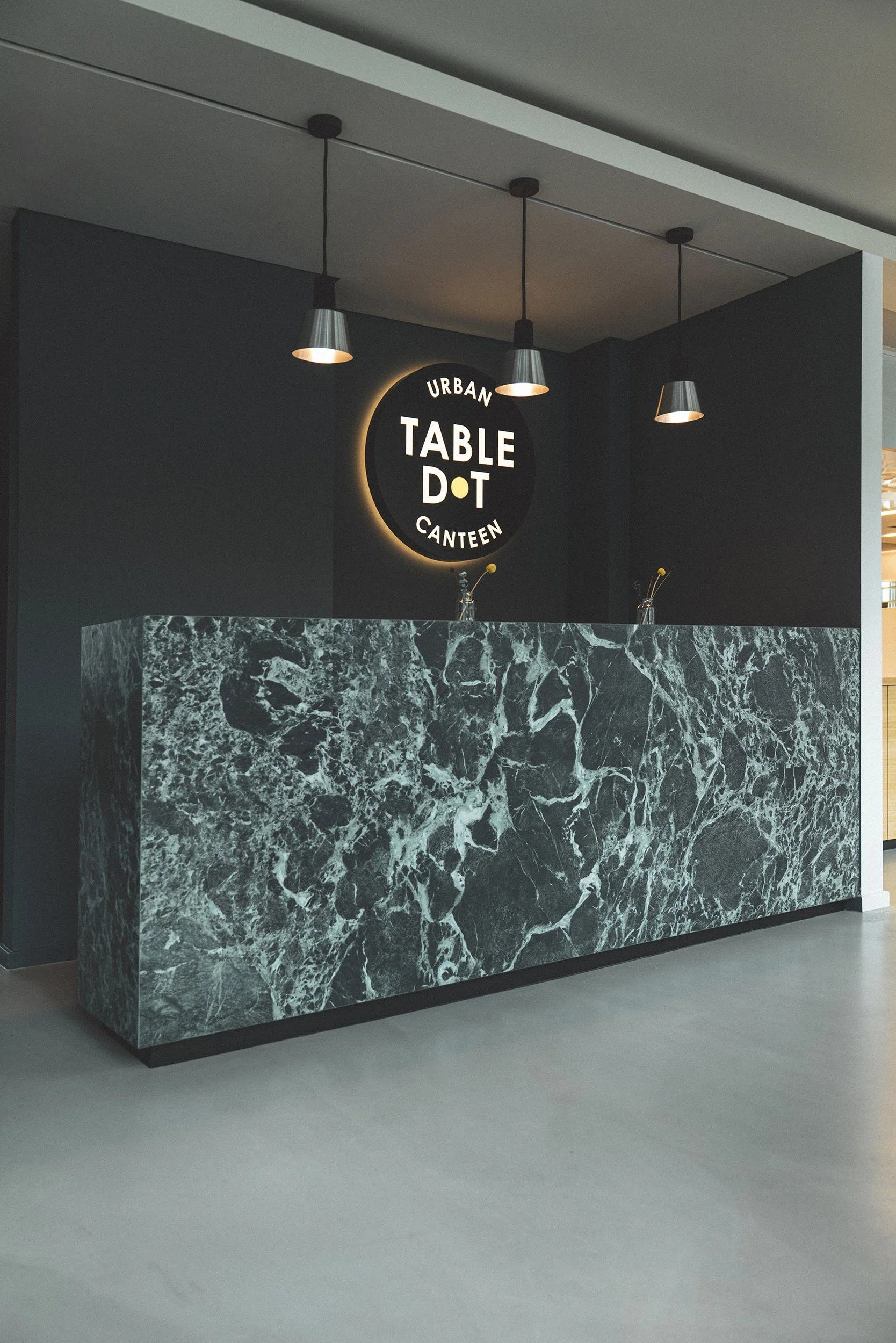 StefanTrochaPhotography-TableDot-L1030287-compressed.jpg