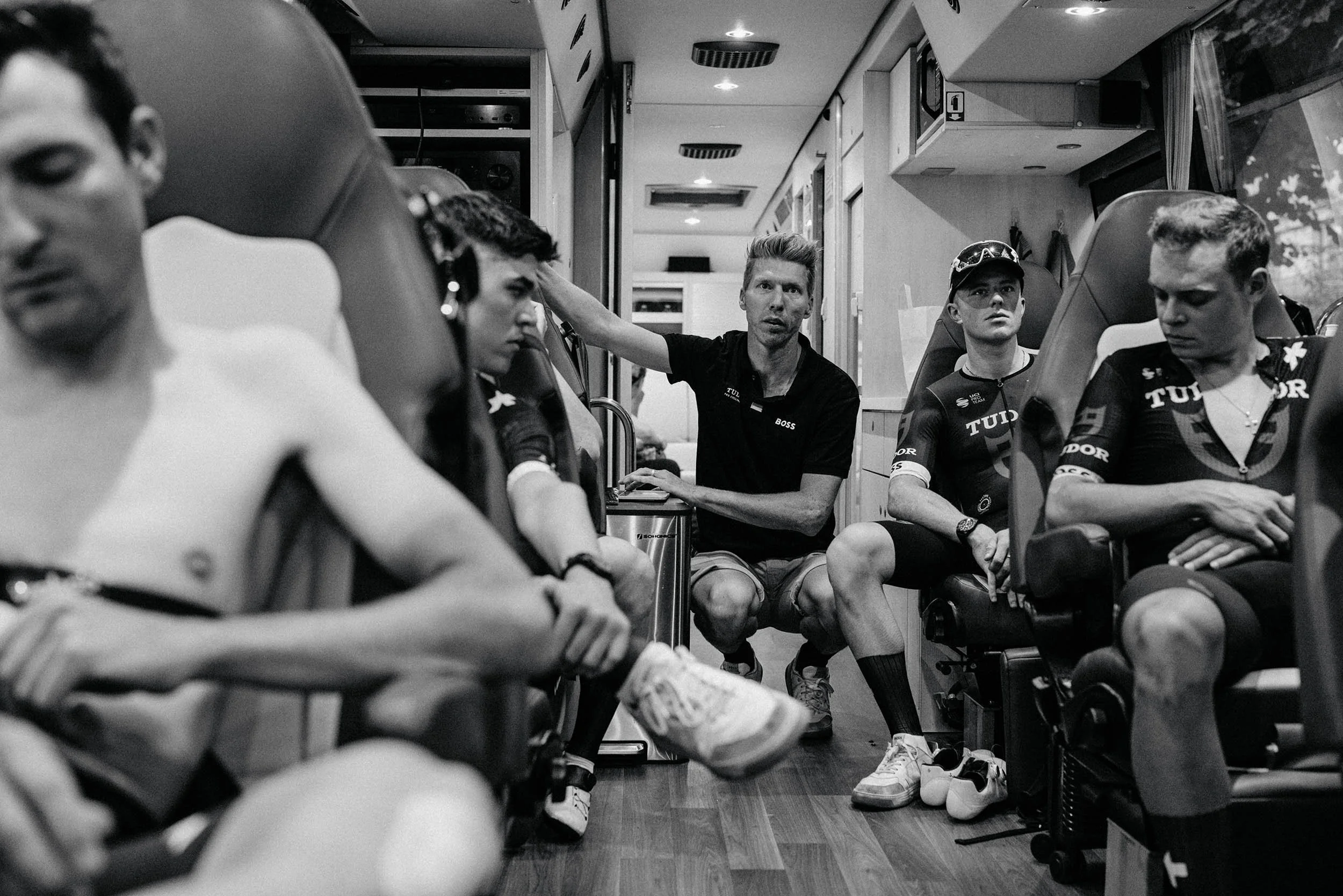 StefanTrochaPhotography-TudorProCycling-L1060450-compressed.jpg