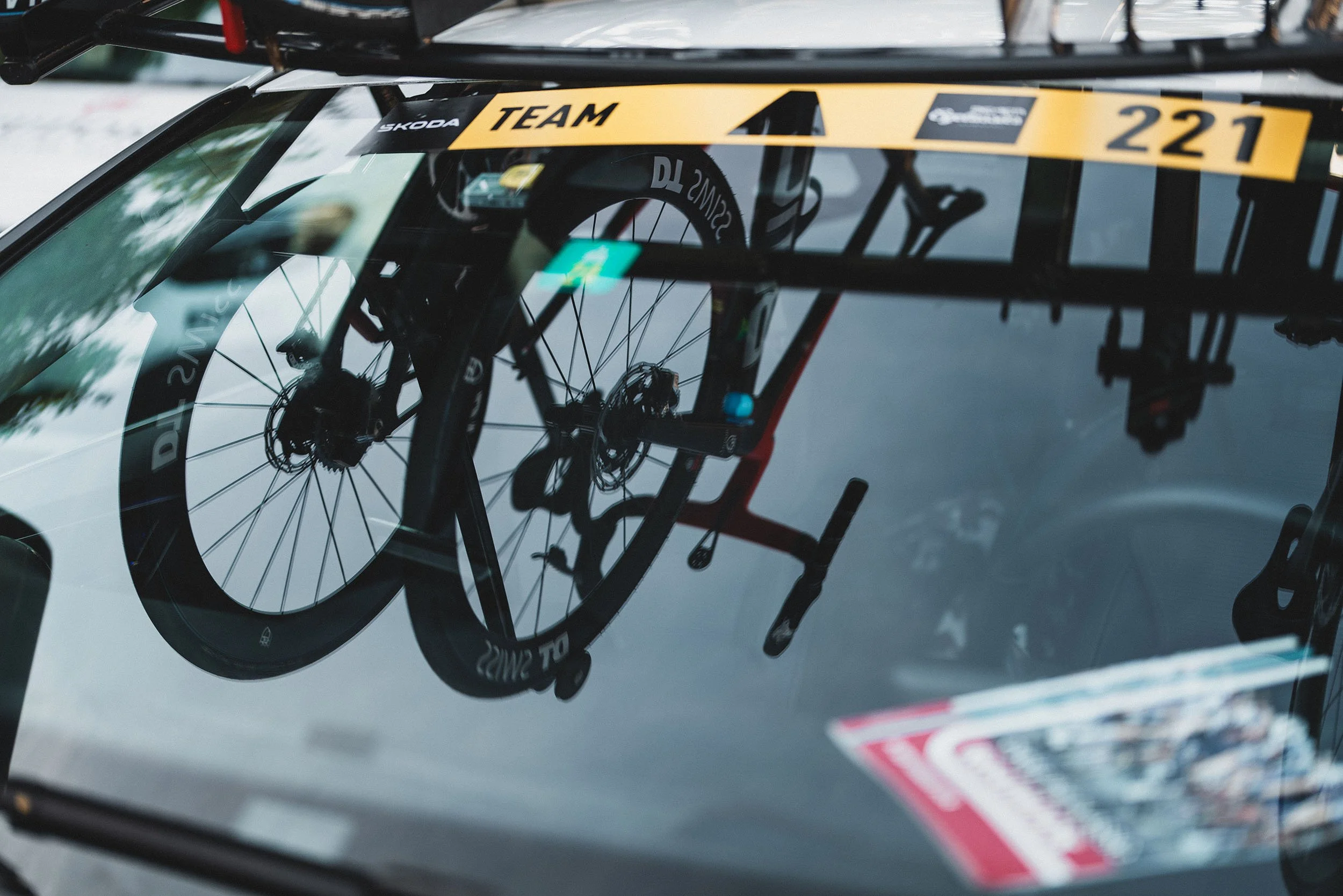 StefanTrochaPhotography-TudorProCycling-L1060174-compressed.jpg