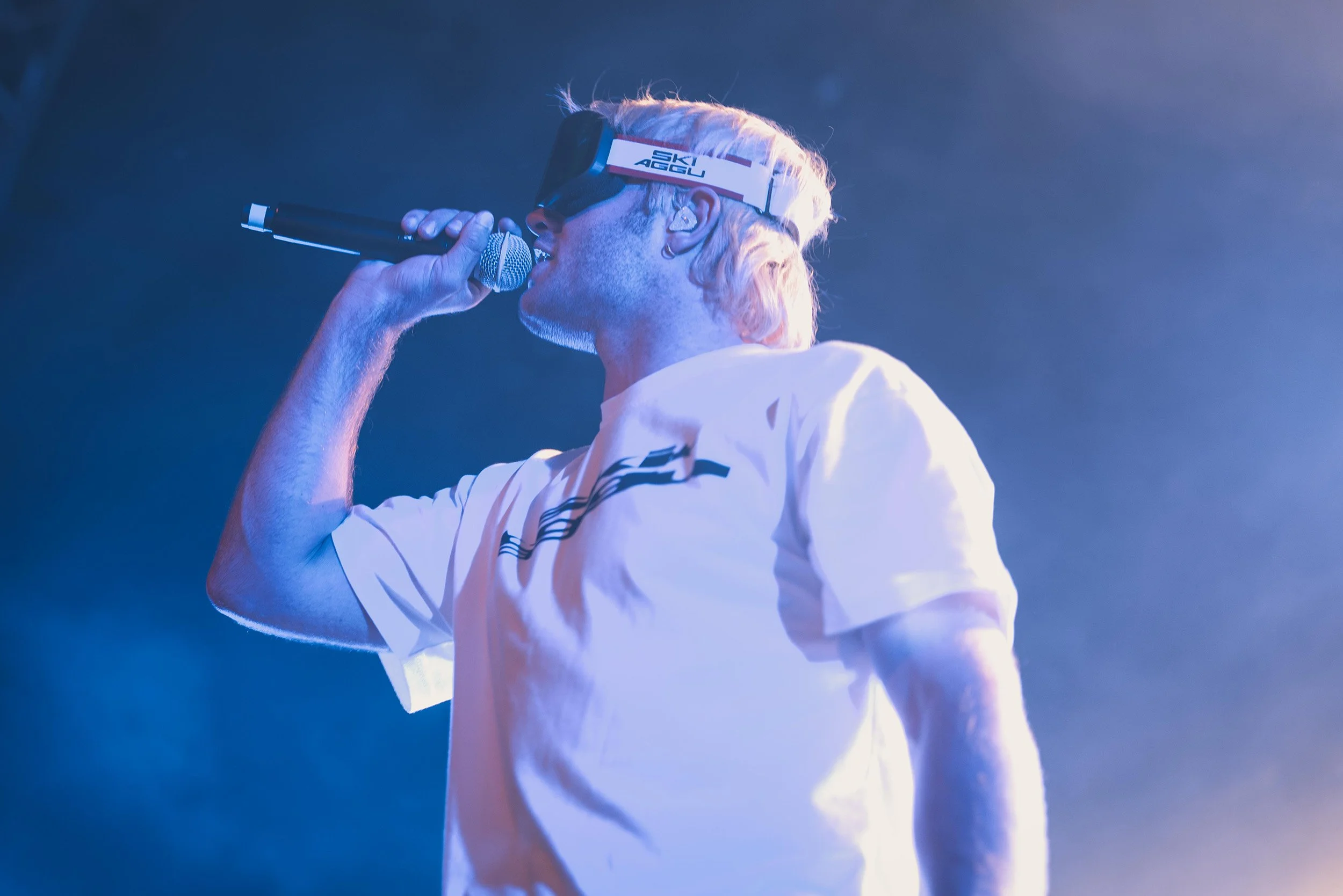 StefanTrochaPhotography-ReeperbahnFestival-SkiAggu-L1090015-compressed.jpg