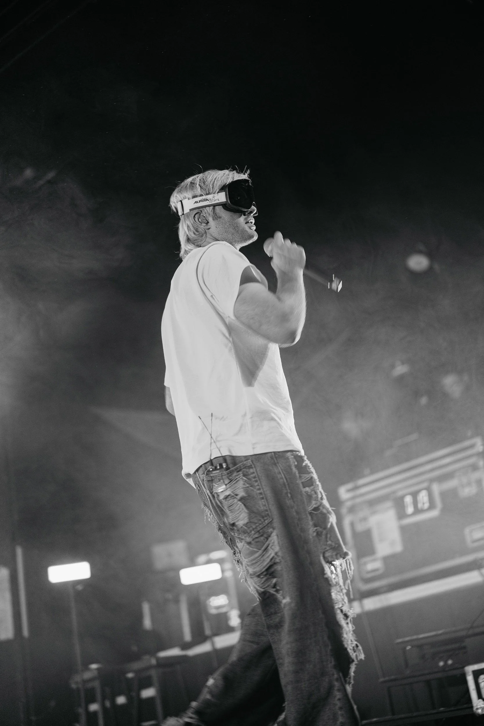 StefanTrochaPhotography-ReeperbahnFestival-SkiAggu-L1100038-compressed.jpg