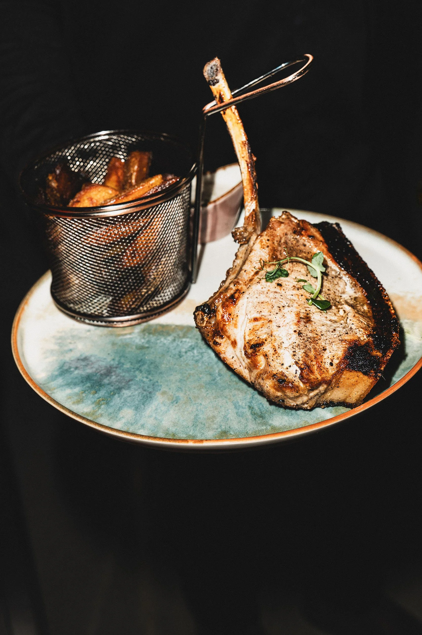 StefanTrochaPhotography-Kaethe1919-DrinksAndFood-L1001041-compressed.jpg