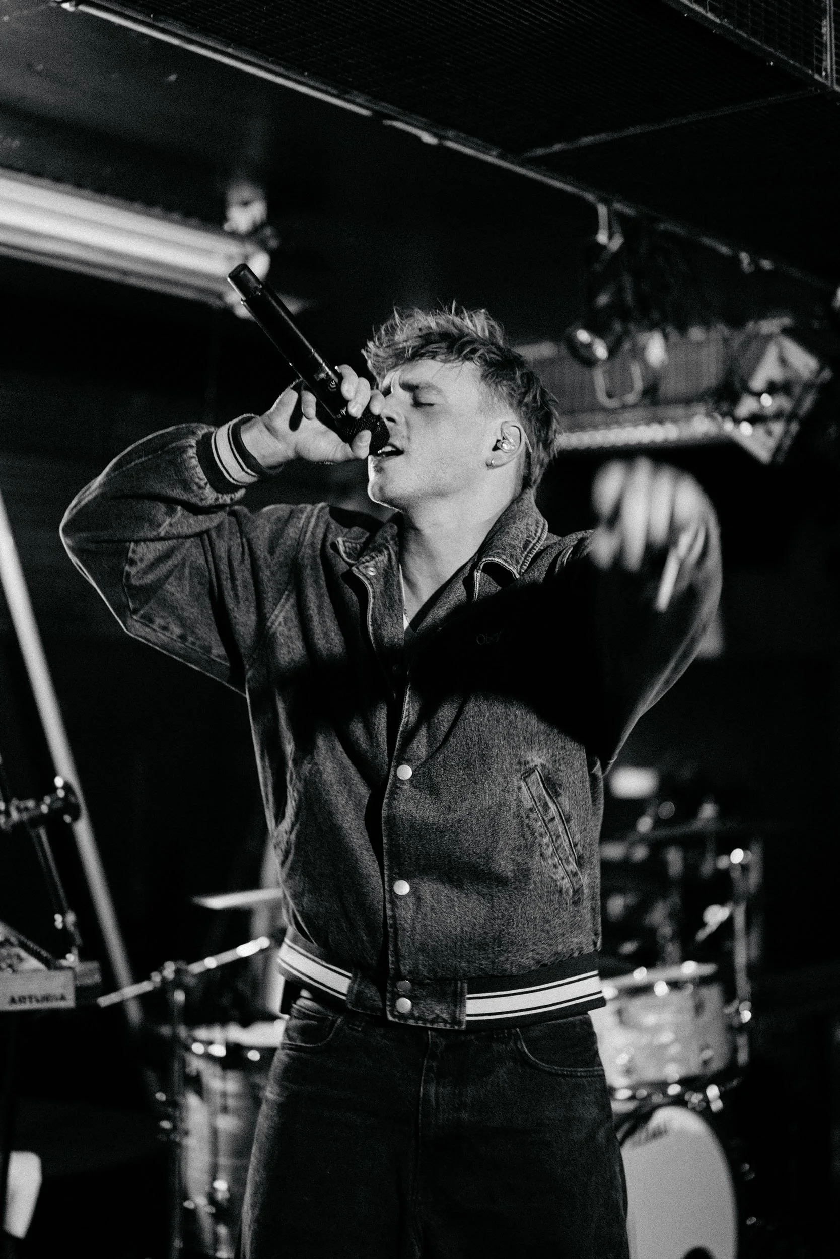 StefanTrochaPhotography-ReeperbahnFestival-Friso-L1060032-compressed.jpg