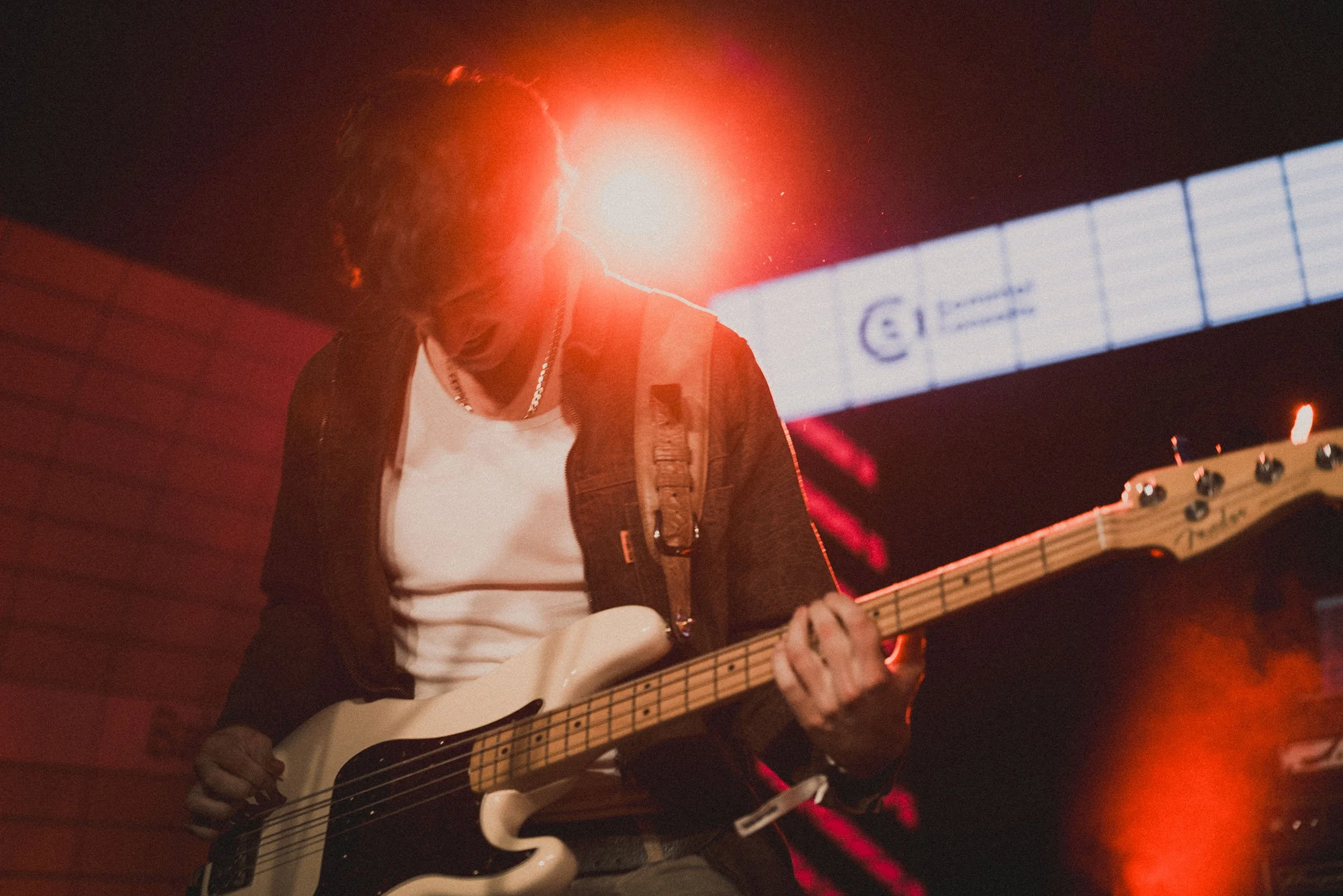 StefanTrochaPhotography-ReeperbahnFestival-BenjaminSteer-L1080133-compressed.jpg