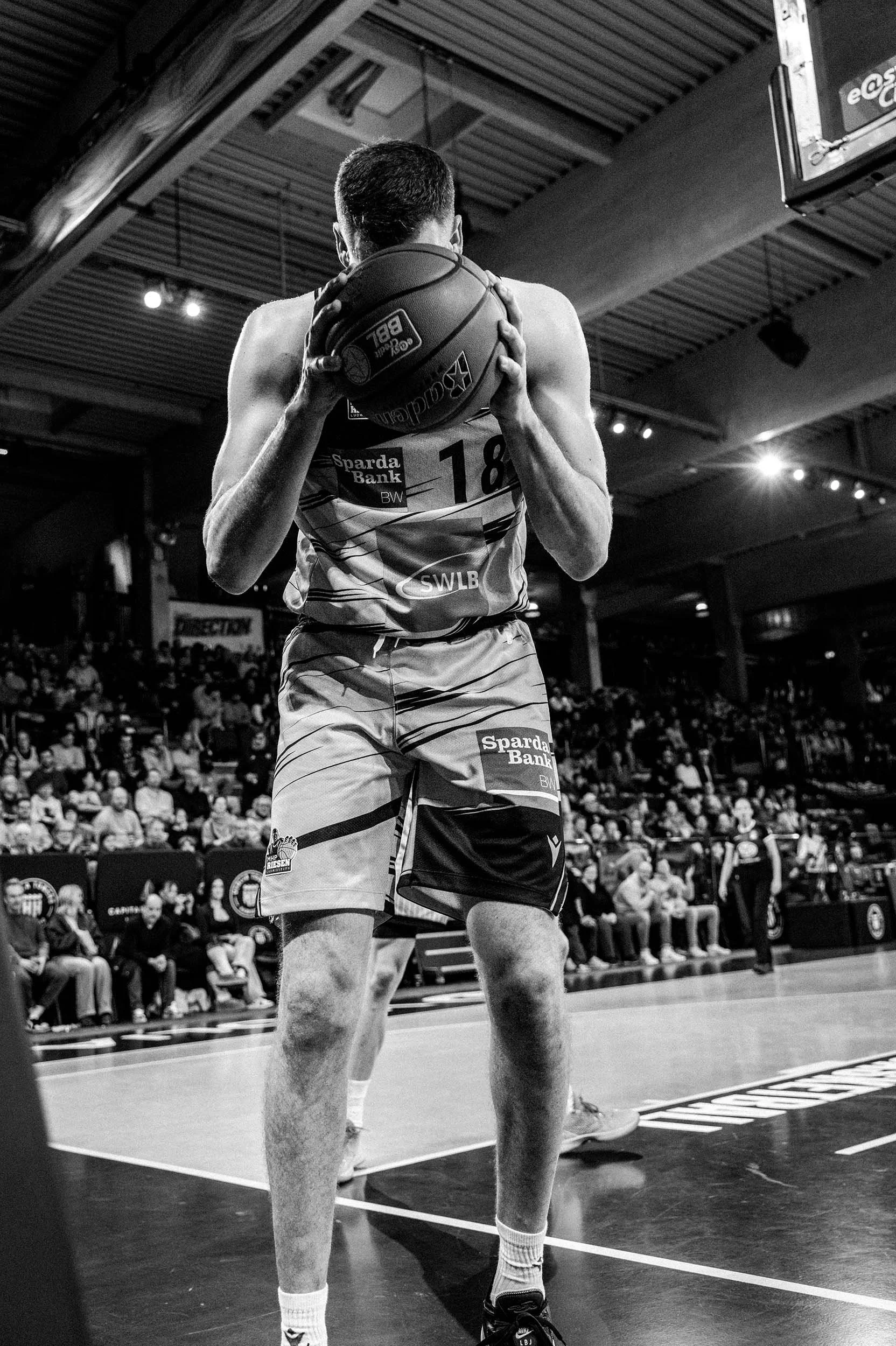 StefanTrochaPhotography-BBL-TowersVSLudwigsburg-L1052885-compressed.jpg