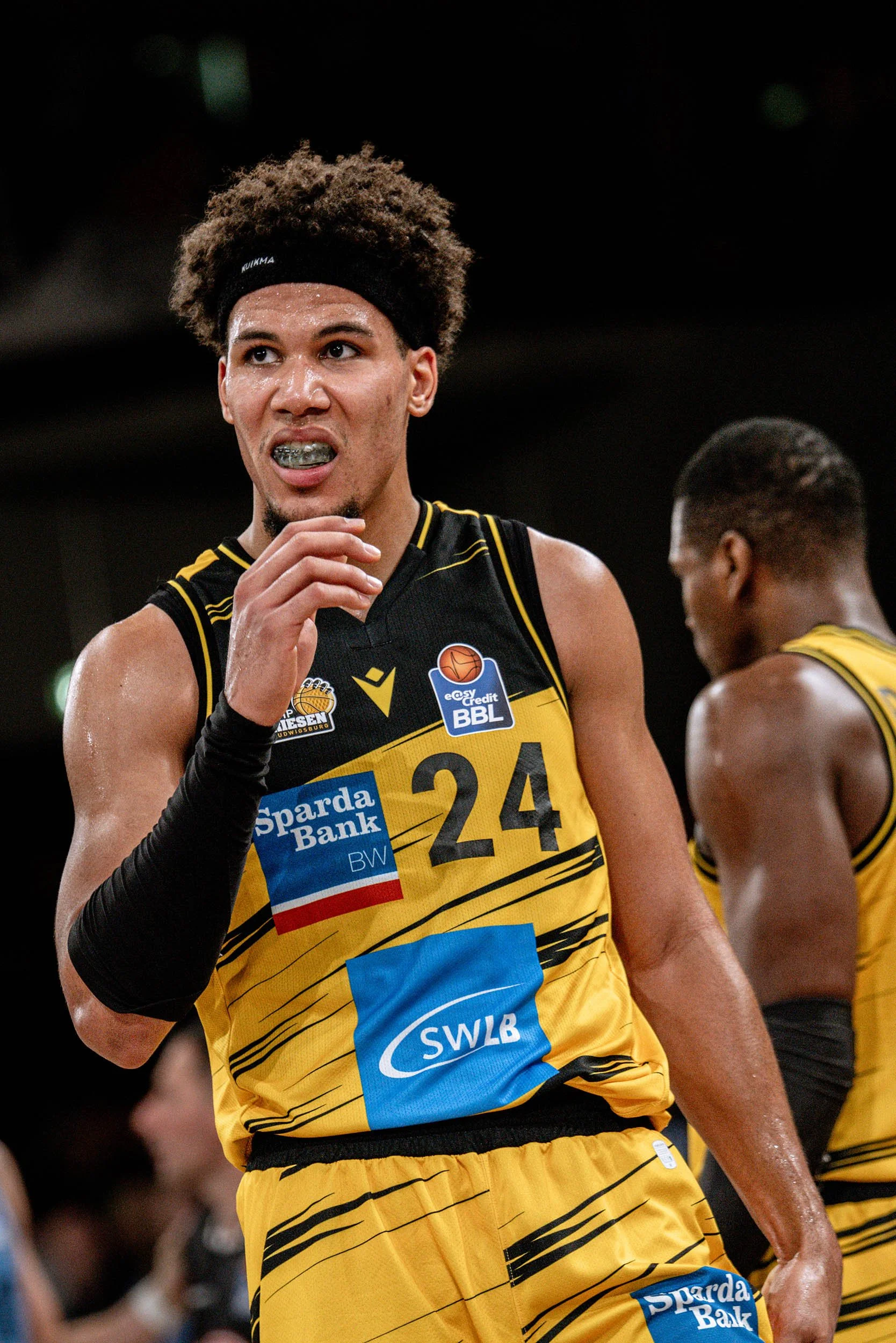 StefanTrochaPhotography-BBL-TowersVSLudwigsburg-L1140038-compressed.jpg