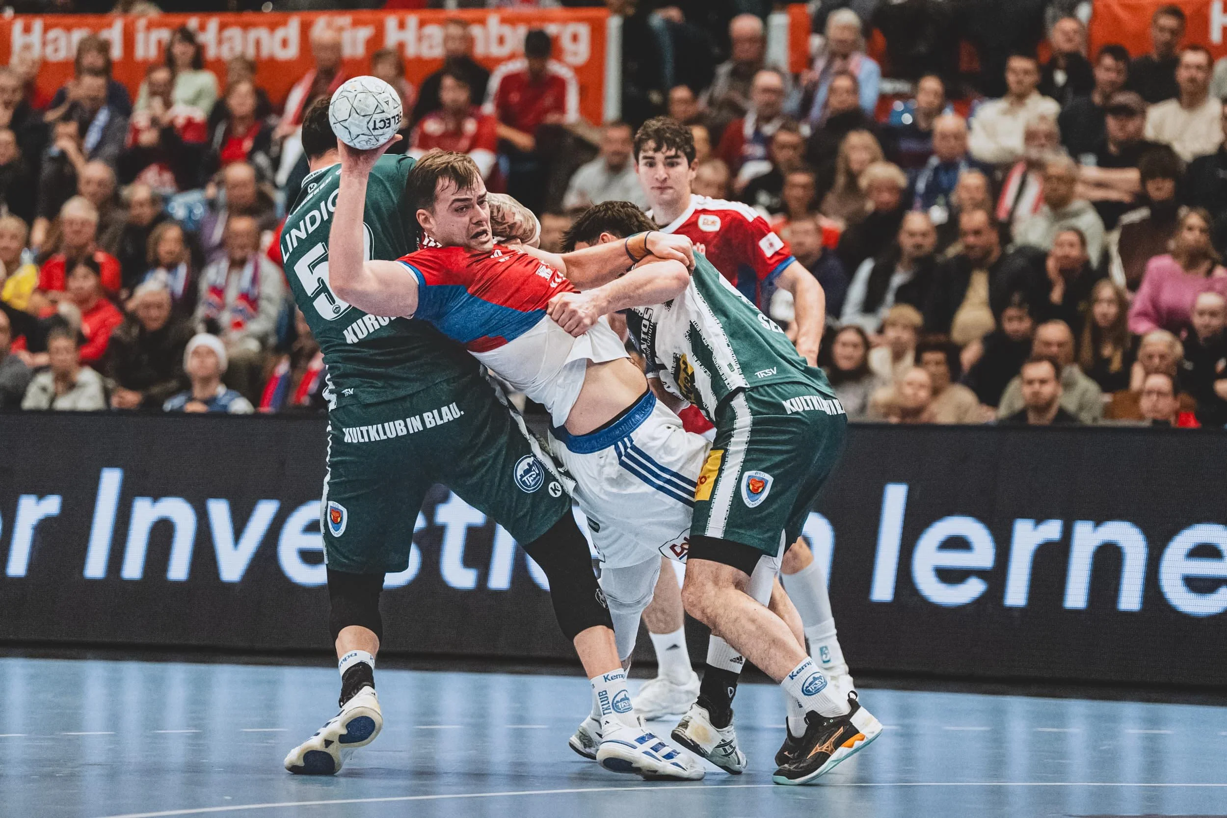 StefanTrochaPhotography-HBL-HSVHamburgvsThSVEisenach-DSC02283-compressed.jpg