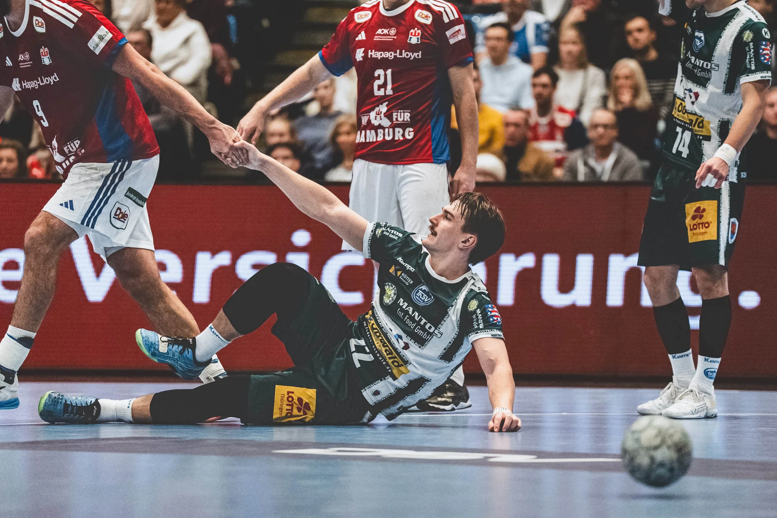 StefanTrochaPhotography-HBL-HSVHamburgvsThSVEisenach-DSC02625-compressed.jpg