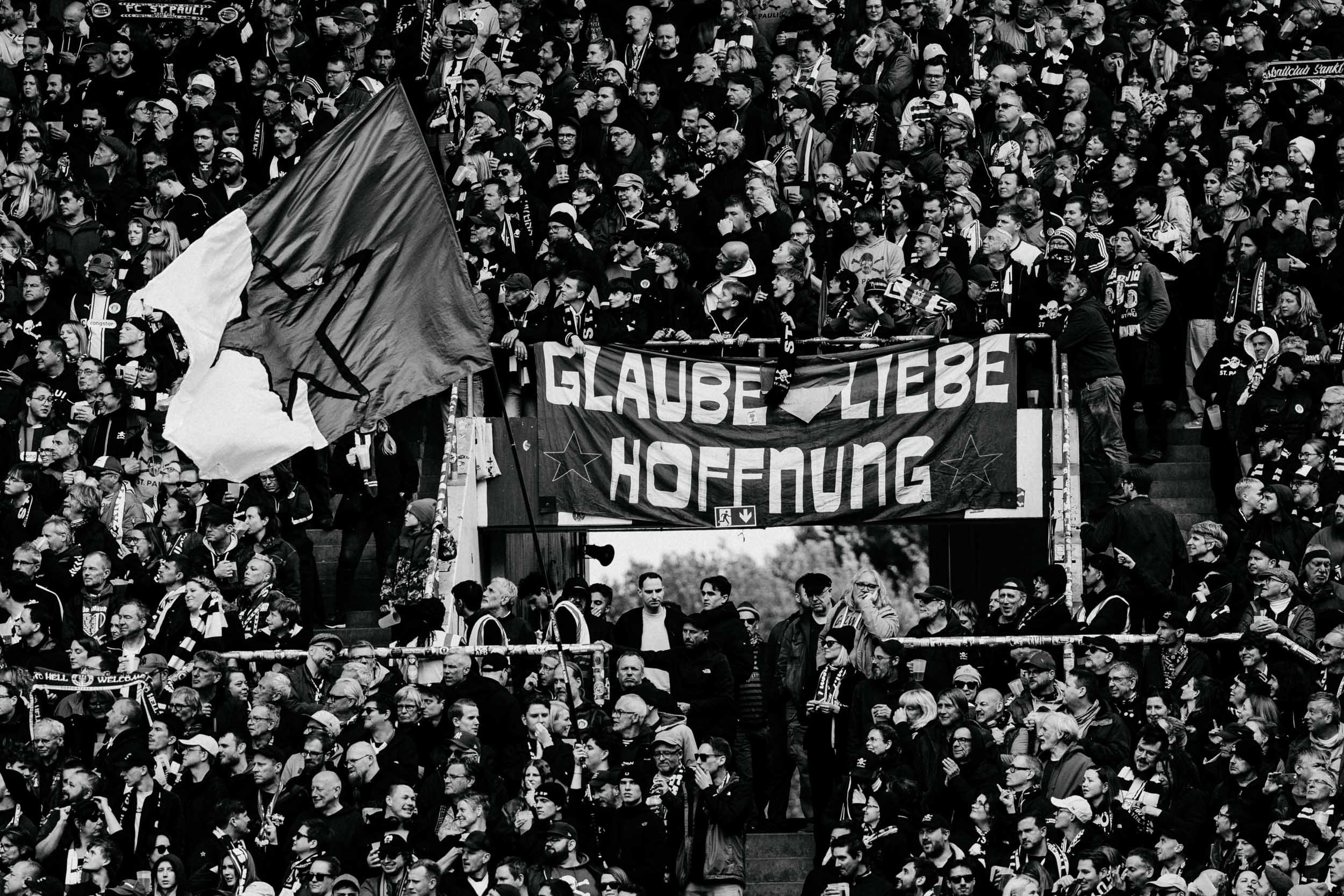 StefanTrochaPhotography-FCSPvsWOB-DSC08899.jpg