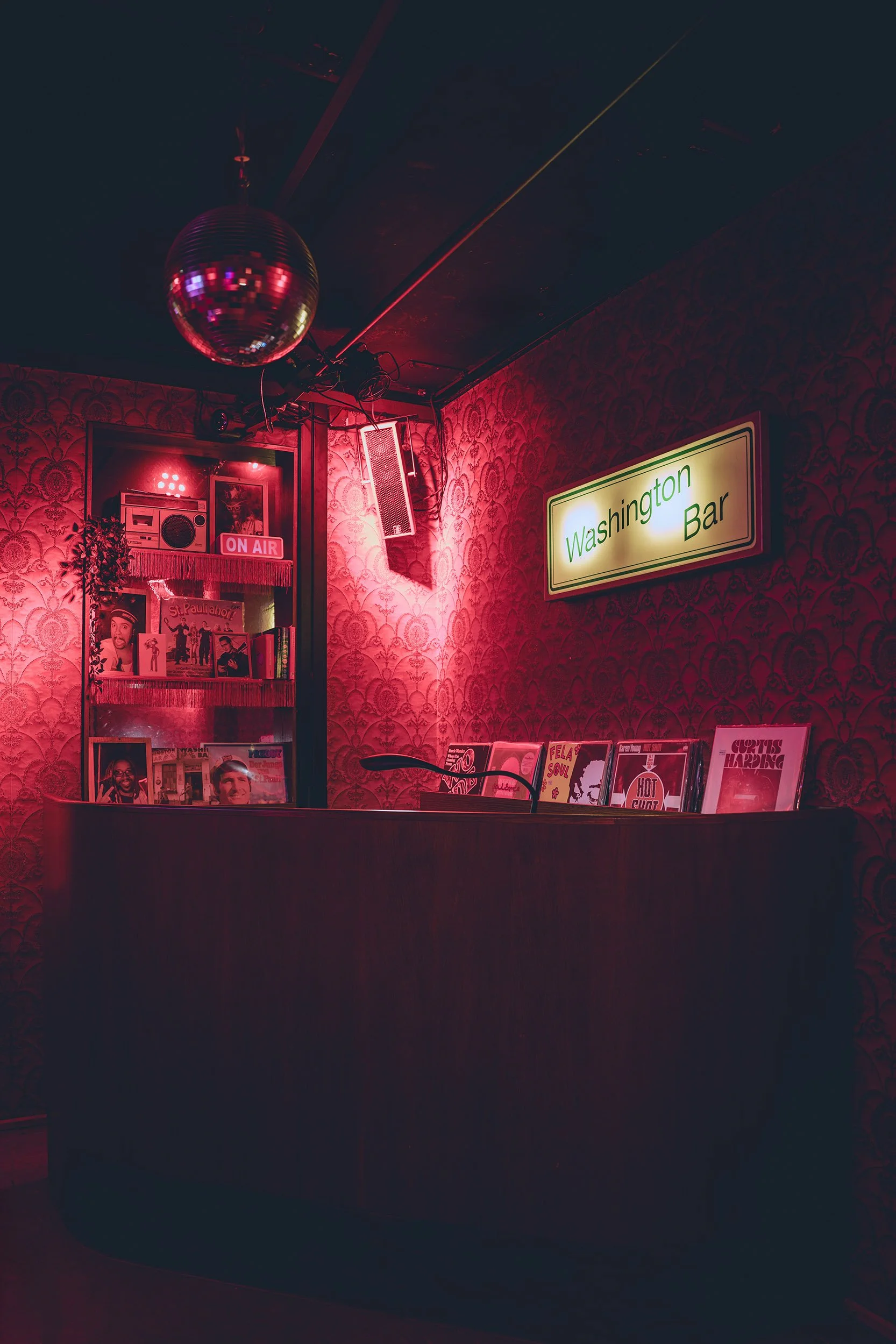 StefanTrochaPhotography-WashingtonBar-DSC08081-compressed.jpg