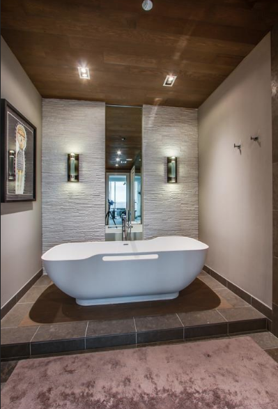 Screen Shot 2019-02-09 at 12.25.41 PM.png