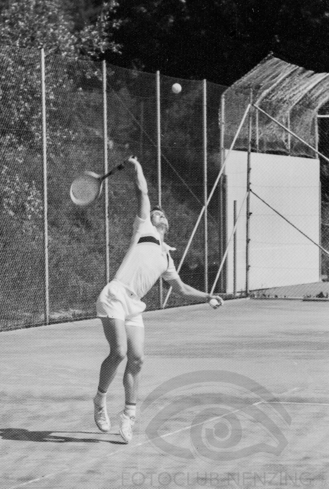 JS-Amateur-Tennis im Stil der 70-ger