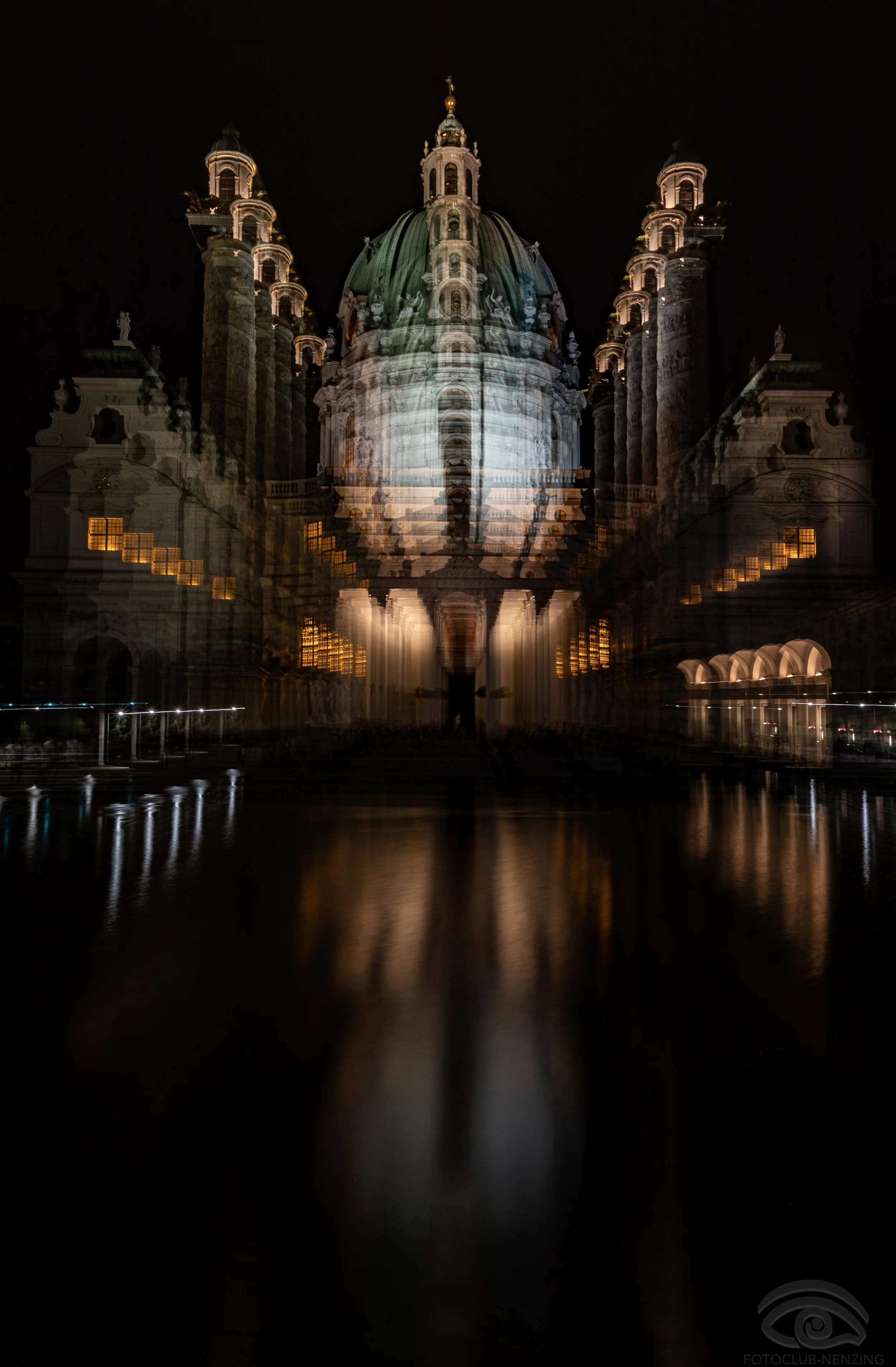 Rainer Schallert Langzeitbelichtung %22Karlskirche%22.jpg