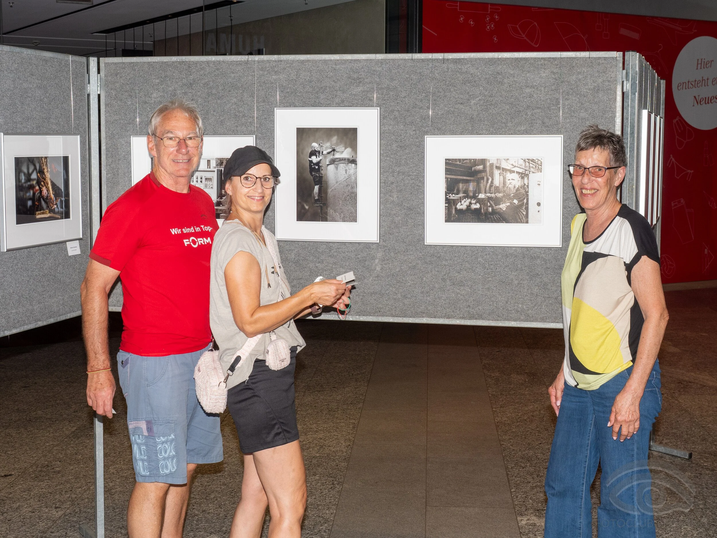 Bernhart Erich_Fotoausstellung-1.jpg