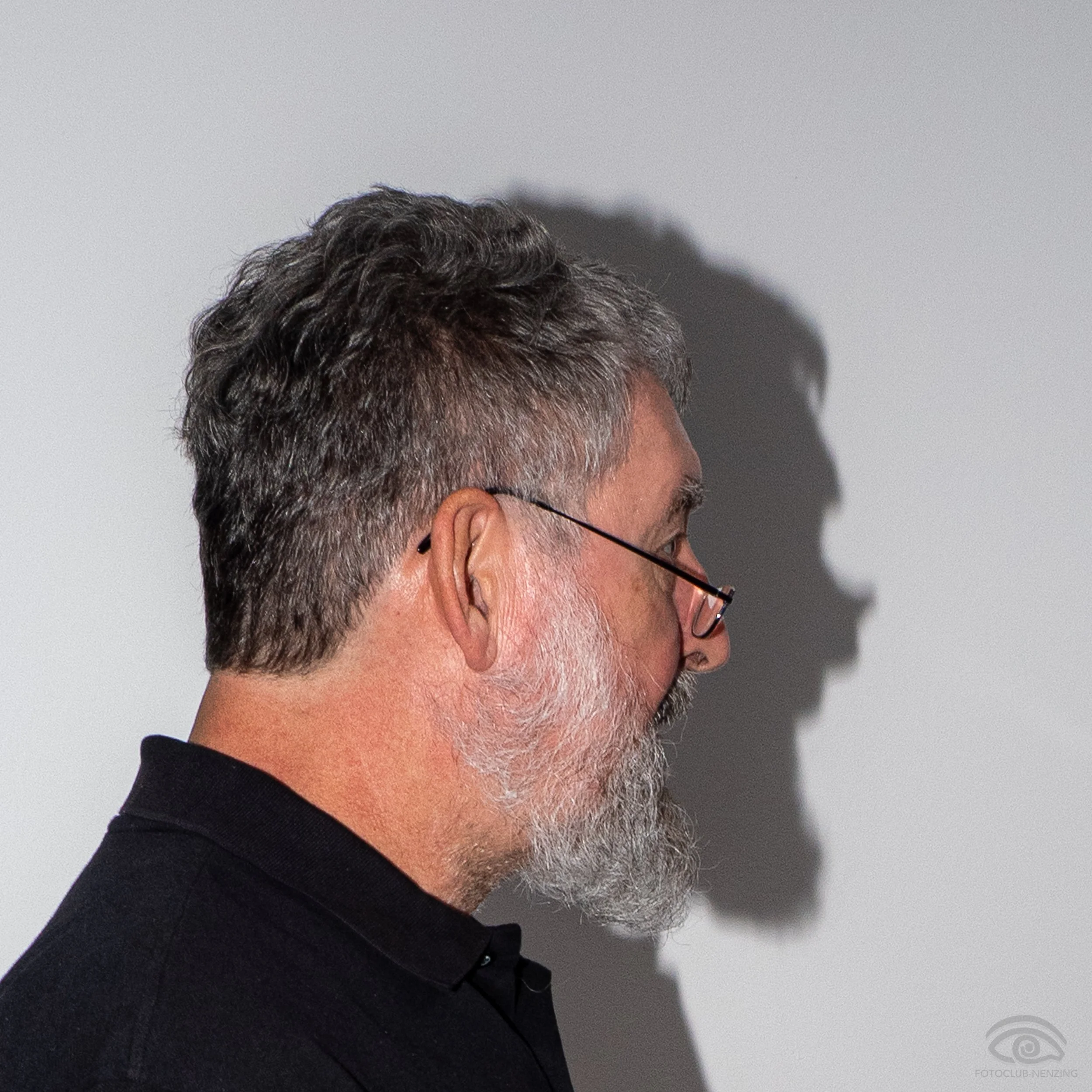 Bernhart Erich_Portrait mit Effektlicht-3.jpg