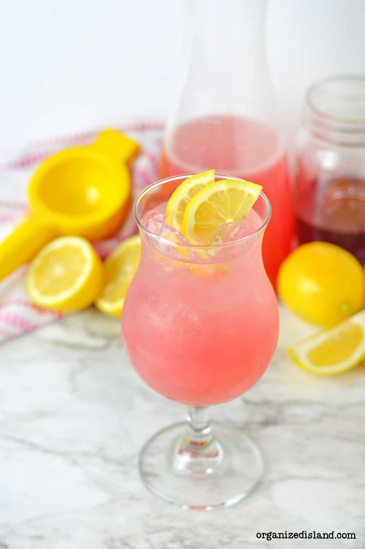 Easy-Pink-Lemonade.jpg