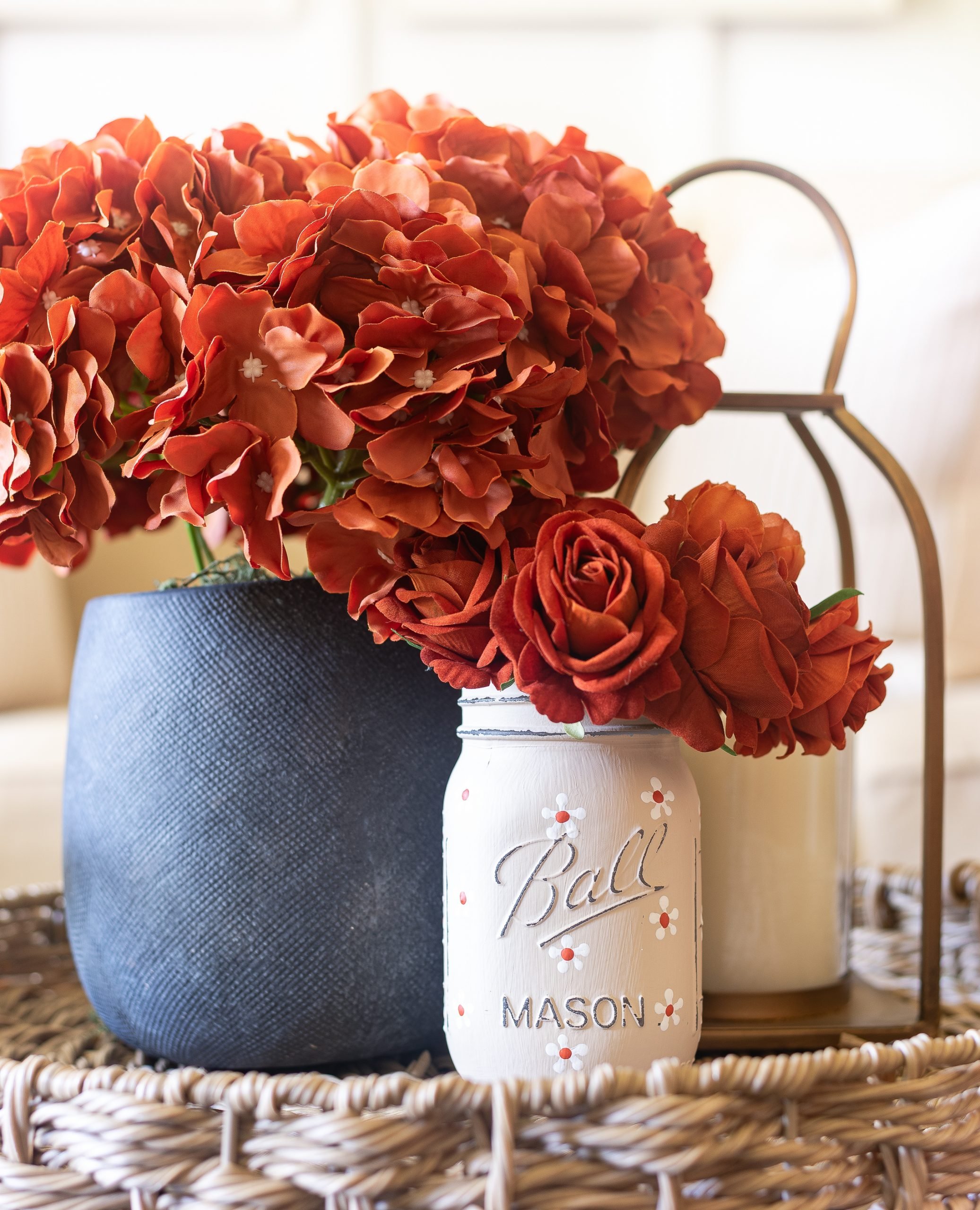 mason-jar-craft-painted-flowers-fall-tan-white-rust-5-1-scaled.jpg