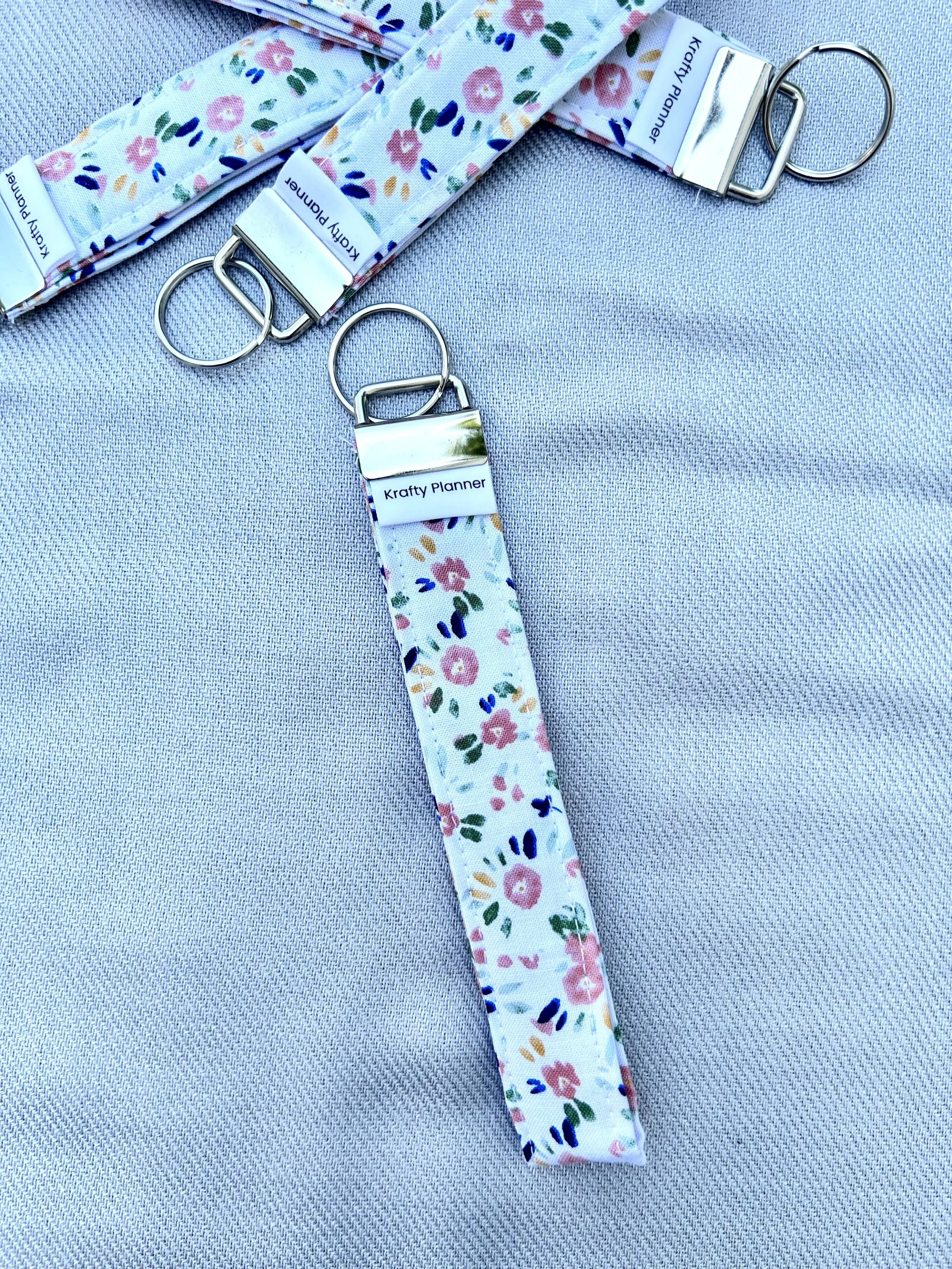 wristlet peach flowers.jpg