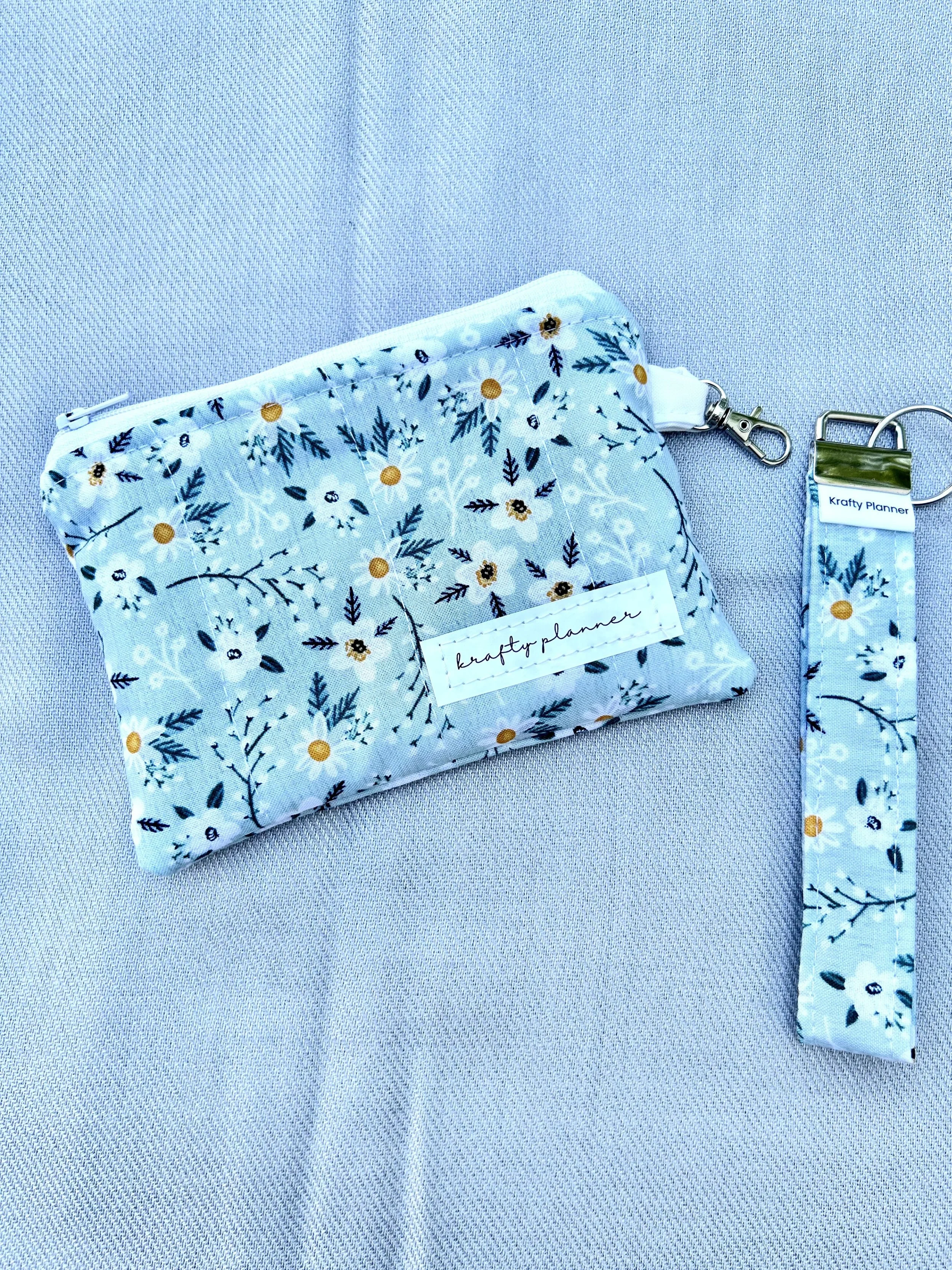 Spring Meadow Keychain Wallet | Quilted Zipper Card Holder