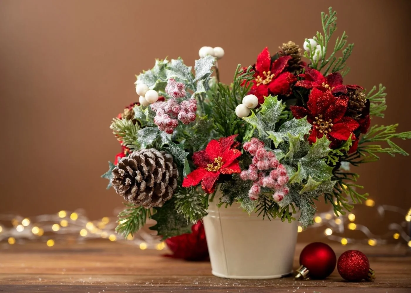 Best Silk Flowers For Your Christmas Decor