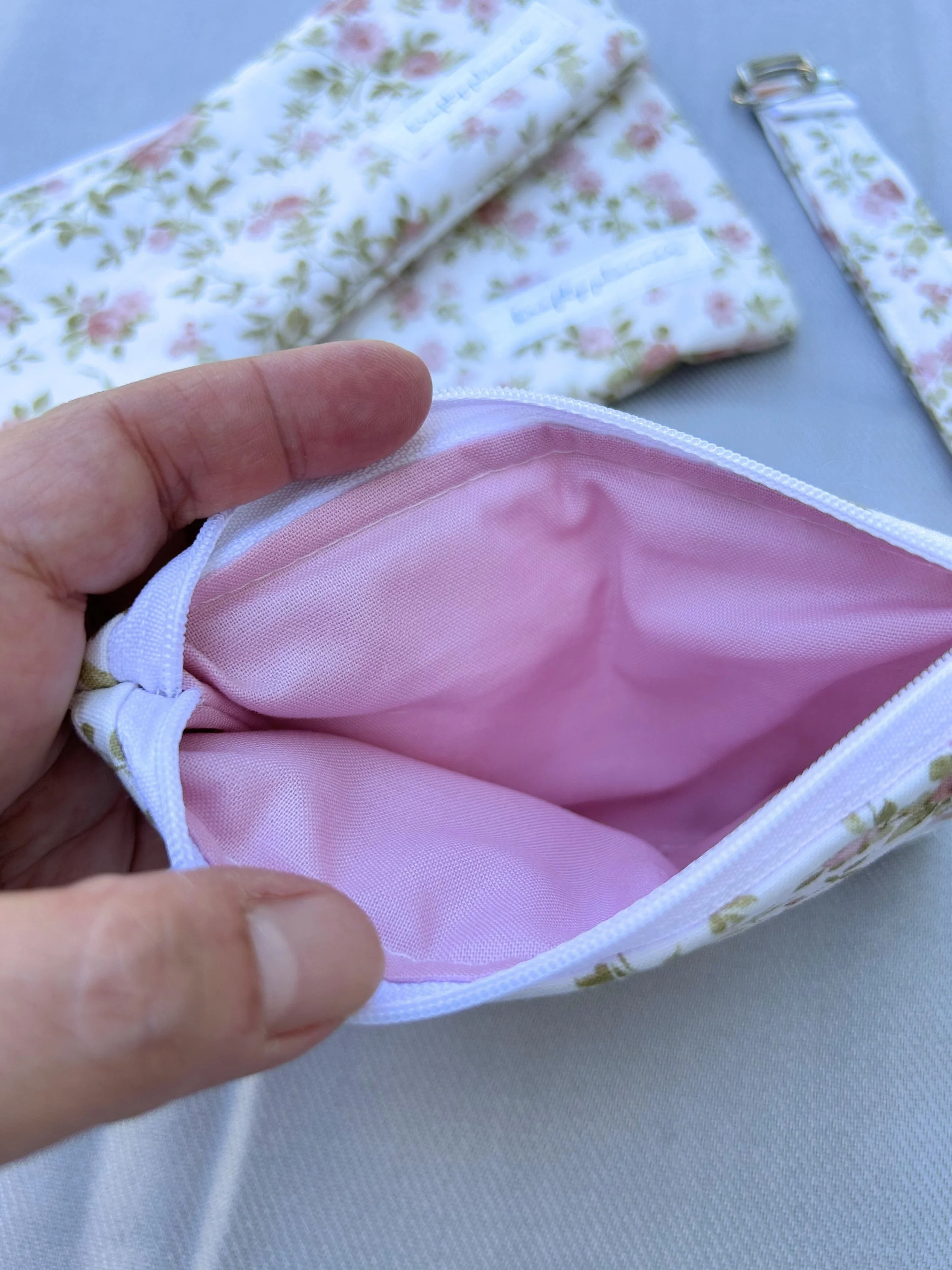 cottage rose wallet liner.jpg
