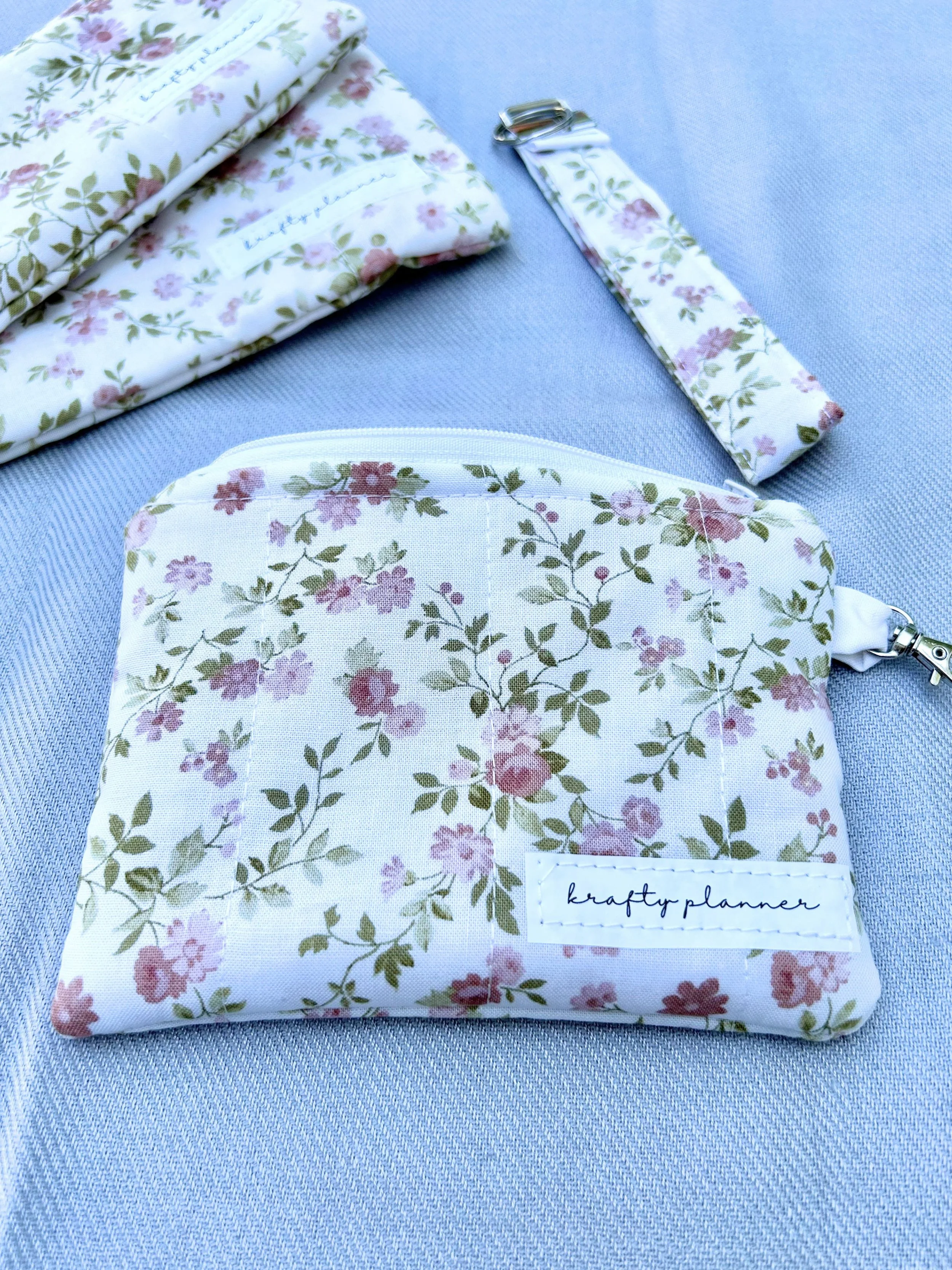Cottage Rose Keychain Wallet | Quilted Zipper Card Holder