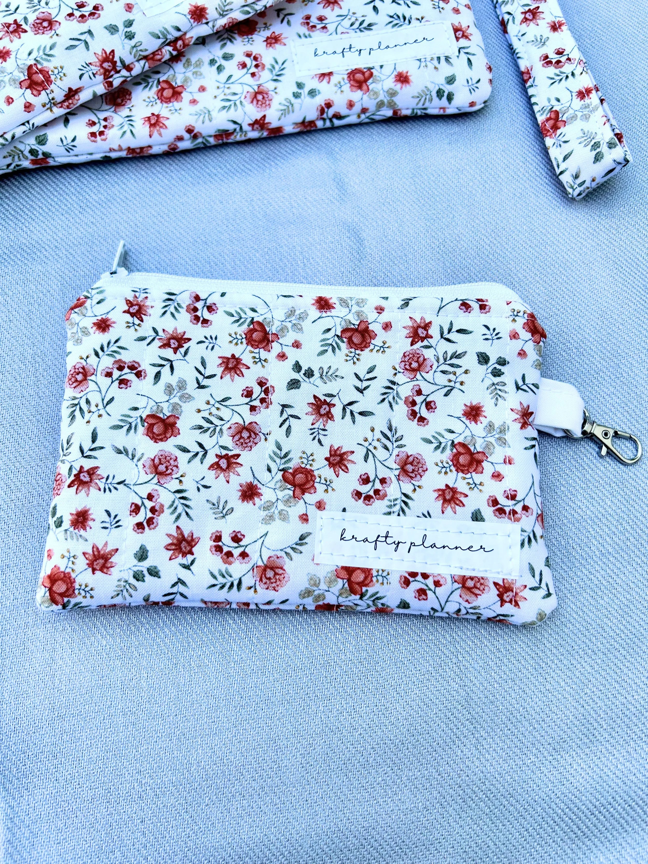 Wildflower Keychain Wallet | Quilted Zipper Card Holder