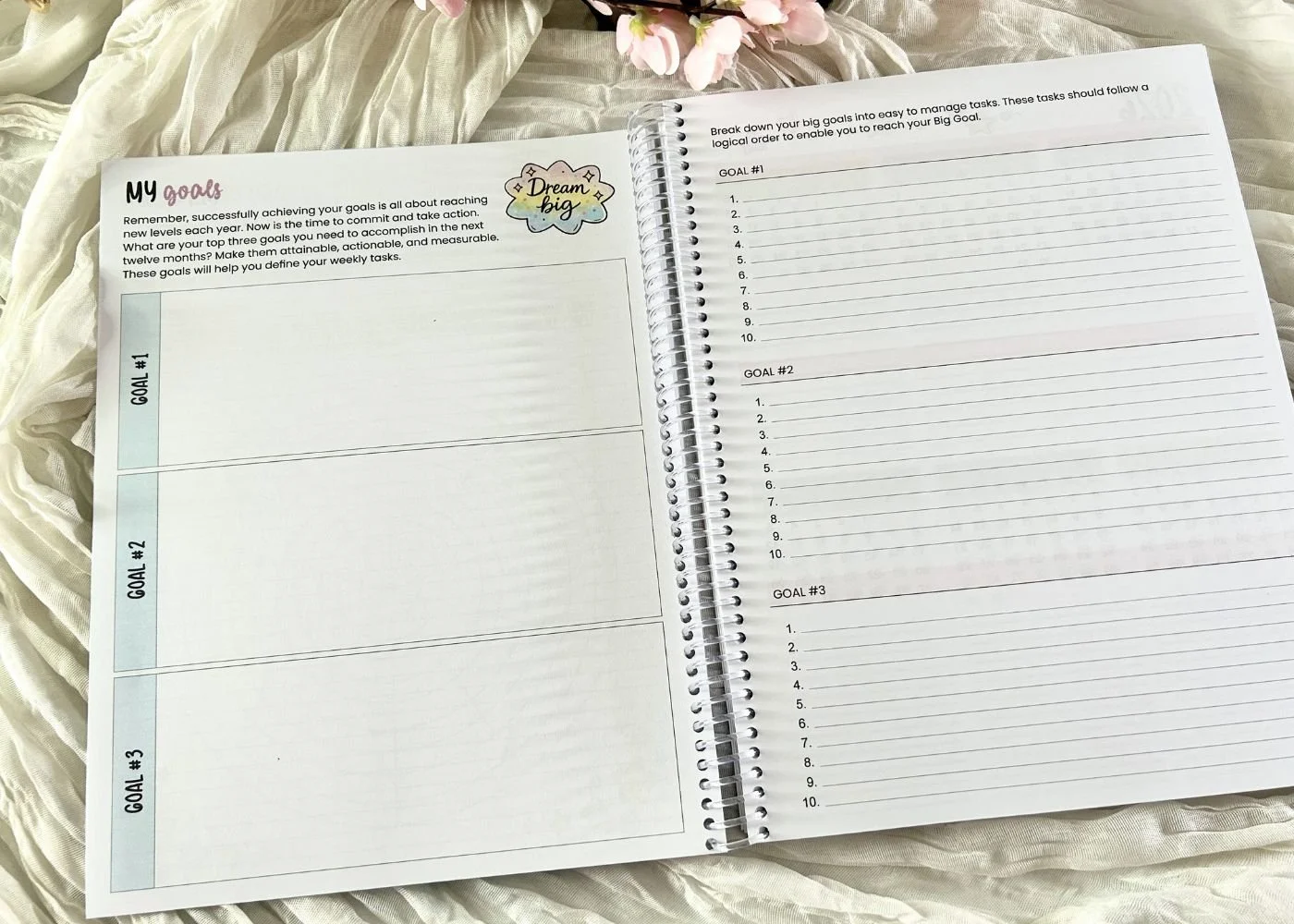 26-27 Everything Planner 5.jpg