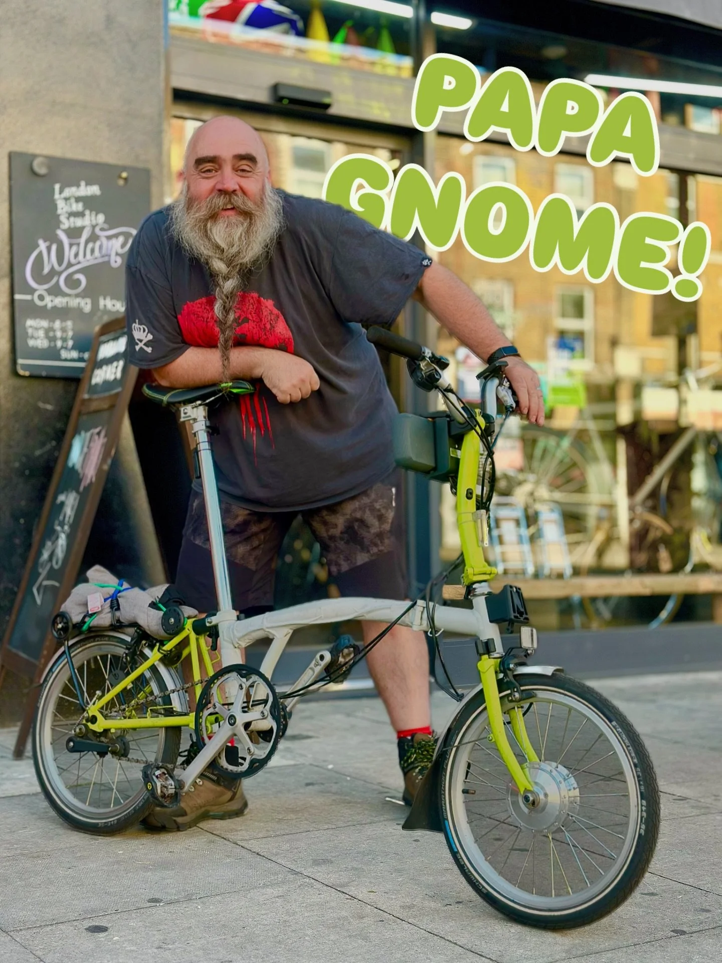 Meet Nick 👋, aka Papa G, the newest addition to the LBS team! 

He brings years of experience in bike maintenance and repair, and is always happy to chat and help. And, as an added bonus, he's always baking delicious treats for the team! 

Oro's alr